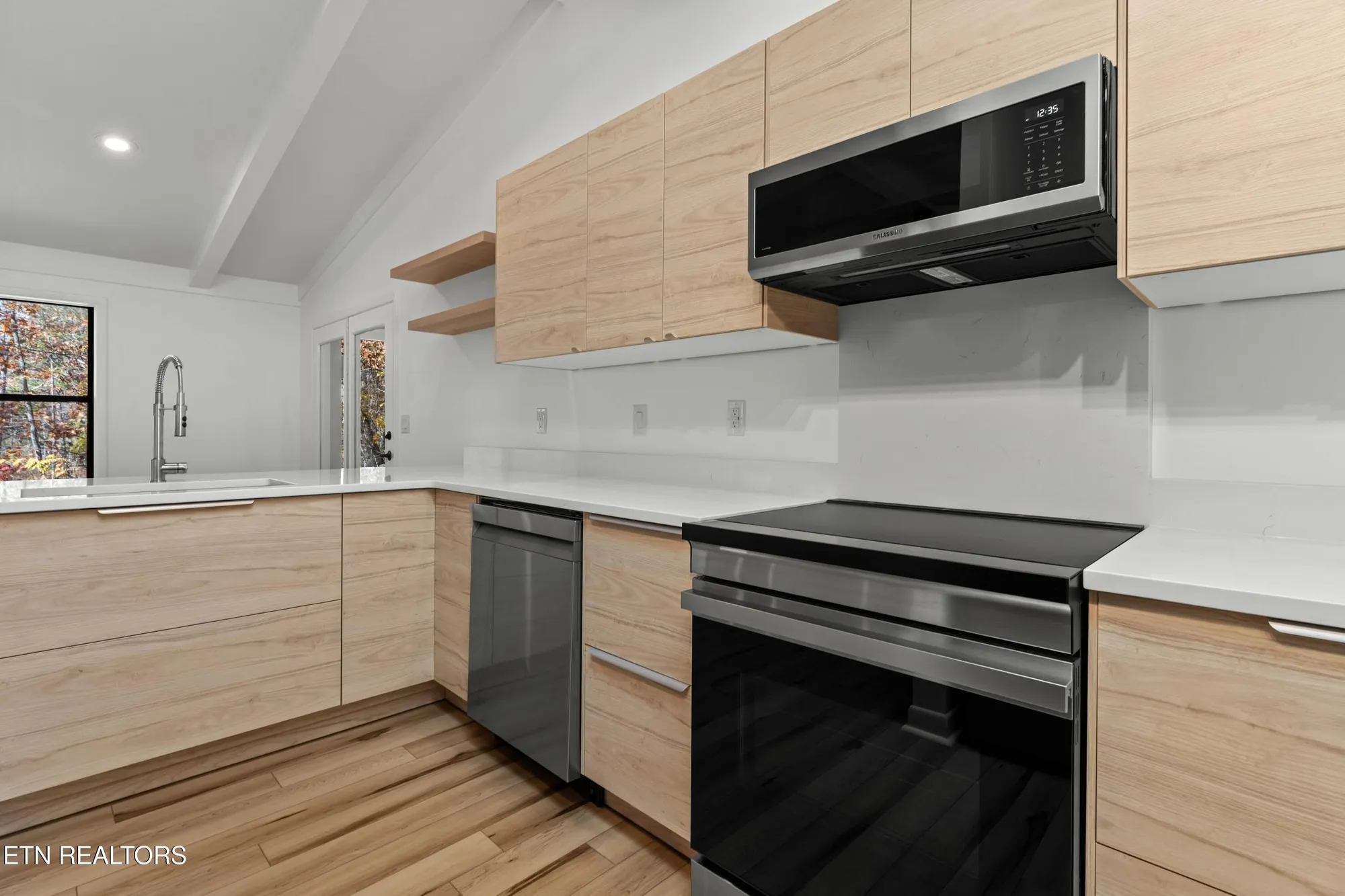 Property Slideshow image 21 of 41 | 164 greenwood rd, Crossville, TN, 38558