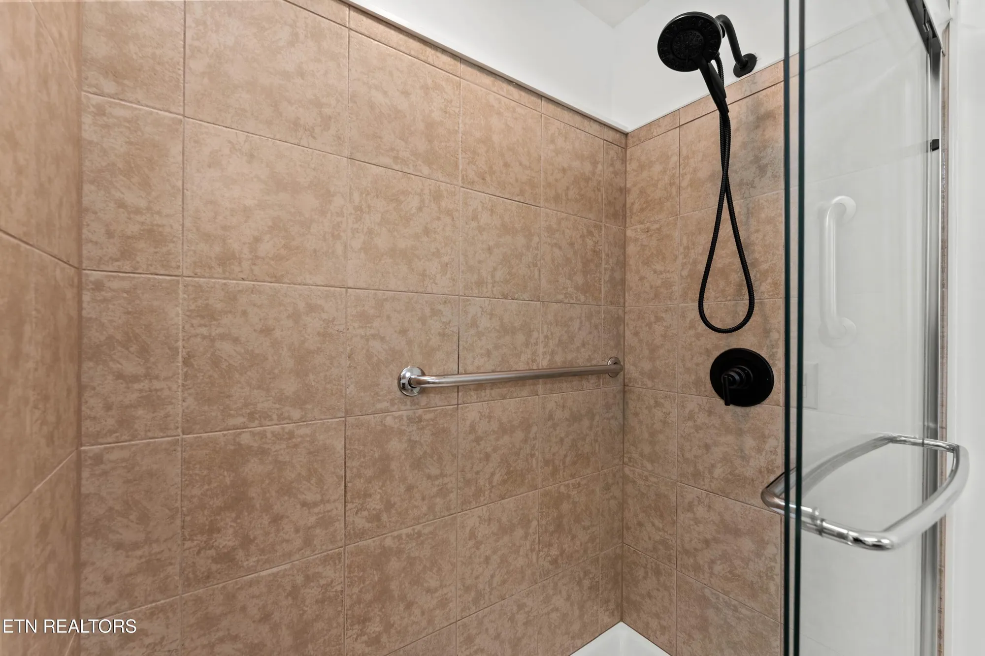 Property Slideshow image 37 of 41 | 164 greenwood rd, Crossville, TN, 38558