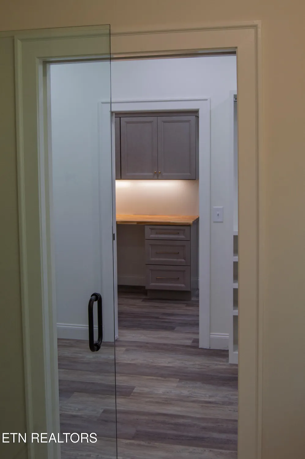 Property Slideshow image 15 of 53 | 107 brighton ln, Crossville, TN, 38558