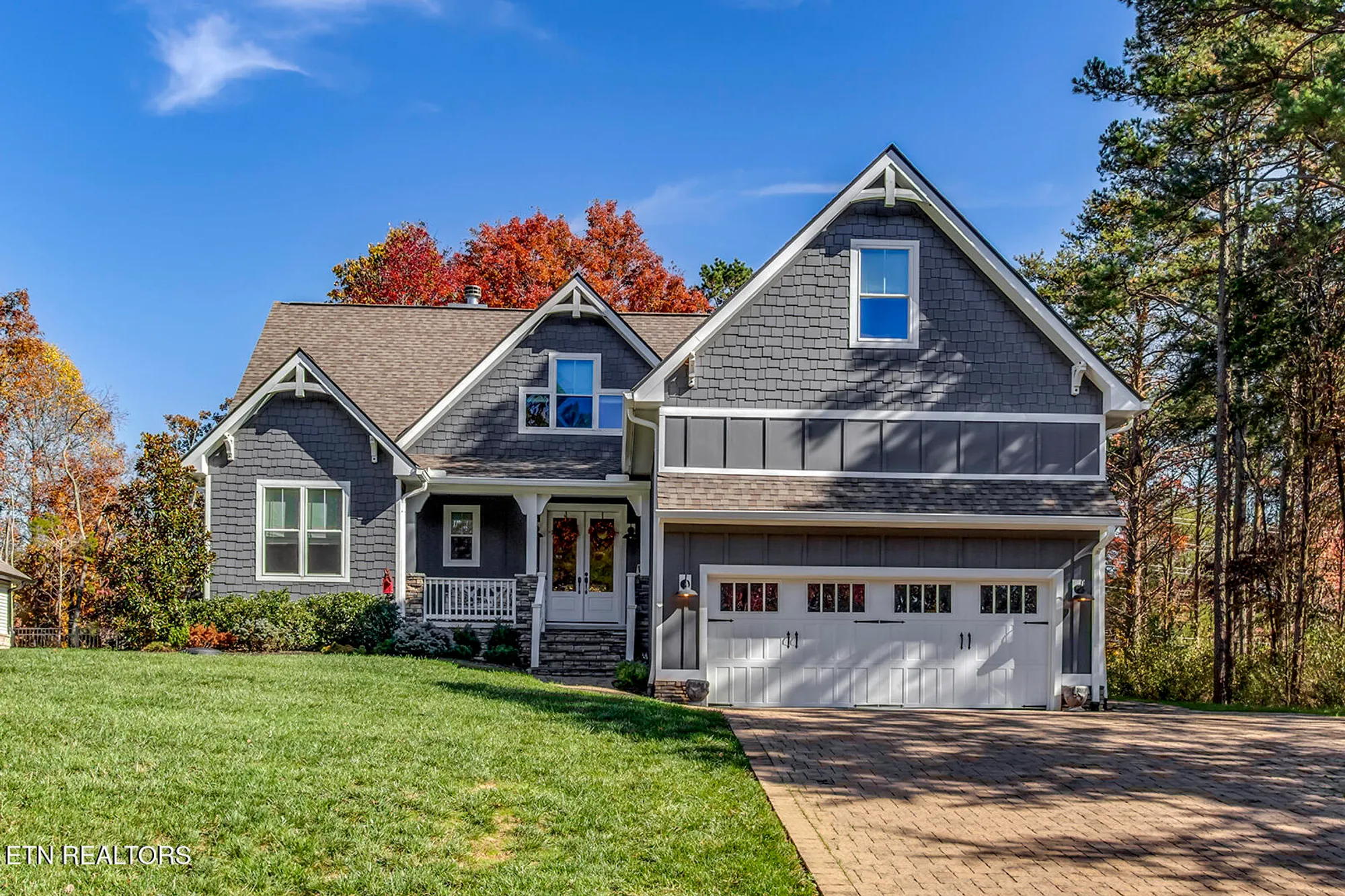 Property Slideshow image 1 of 62 | 206 atoka pl, Loudon, TN, 37774