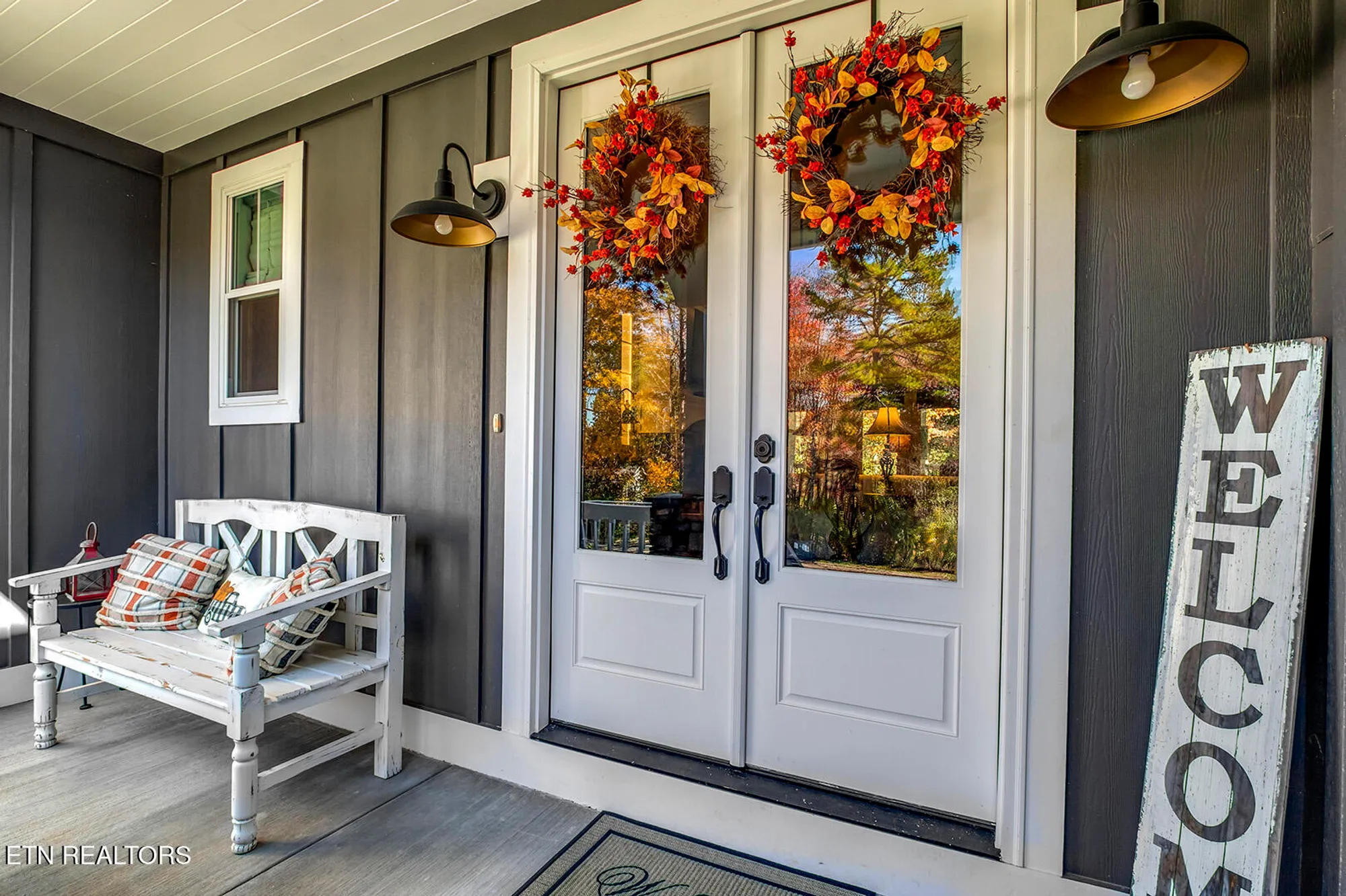 Property Slideshow image 5 of 62 | 206 atoka pl, Loudon, TN, 37774