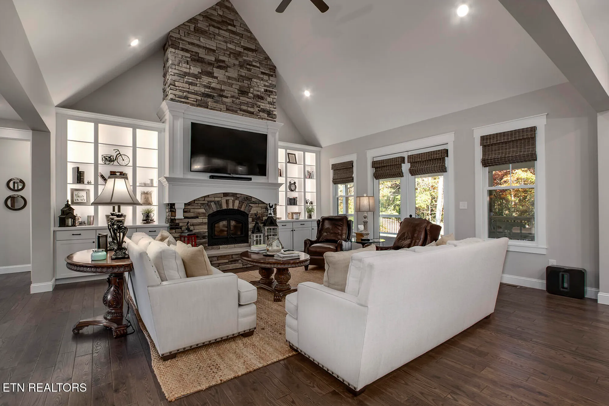 Property Slideshow image 7 of 62 | 206 atoka pl, Loudon, TN, 37774