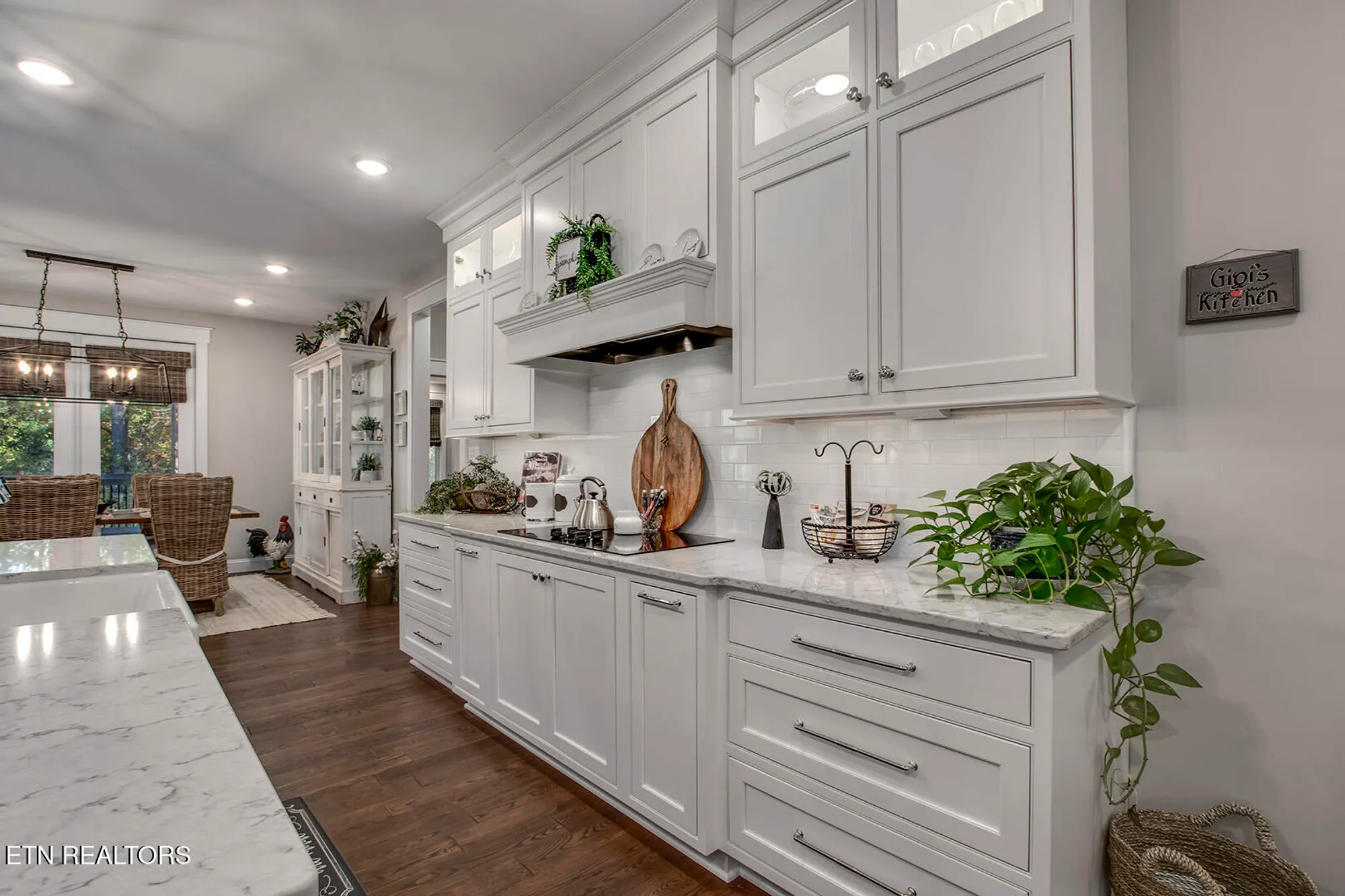 Property Slideshow image 15 of 62 | 206 atoka pl, Loudon, TN, 37774