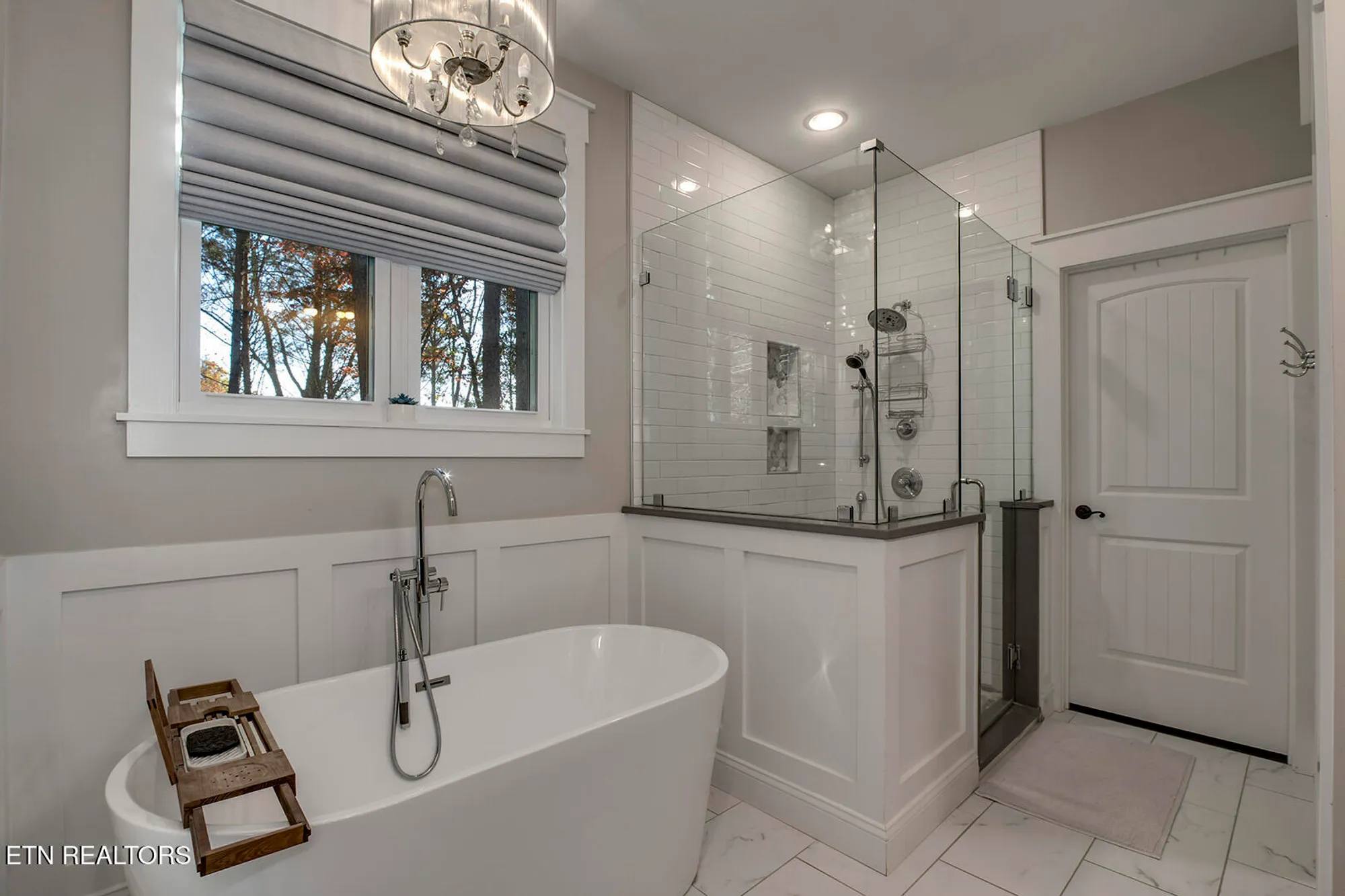 Property Slideshow image 25 of 62 | 206 atoka pl, Loudon, TN, 37774