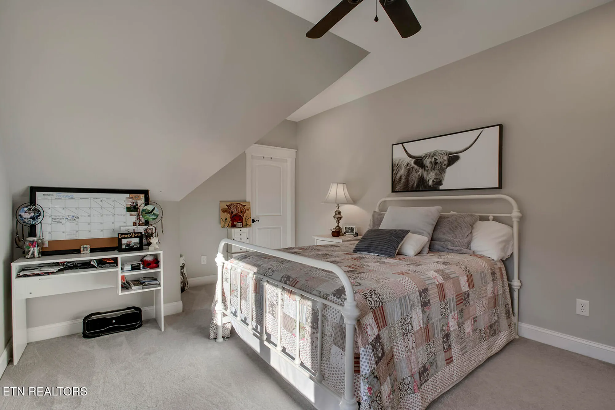 Property Slideshow image 32 of 62 | 206 atoka pl, Loudon, TN, 37774