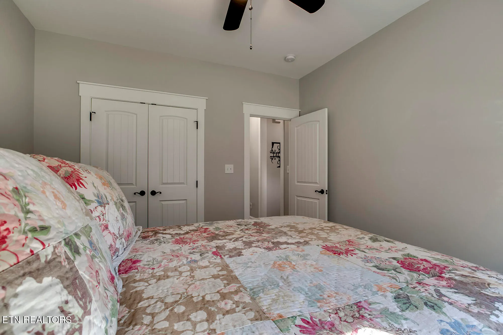 Property Slideshow image 40 of 62 | 206 atoka pl, Loudon, TN, 37774