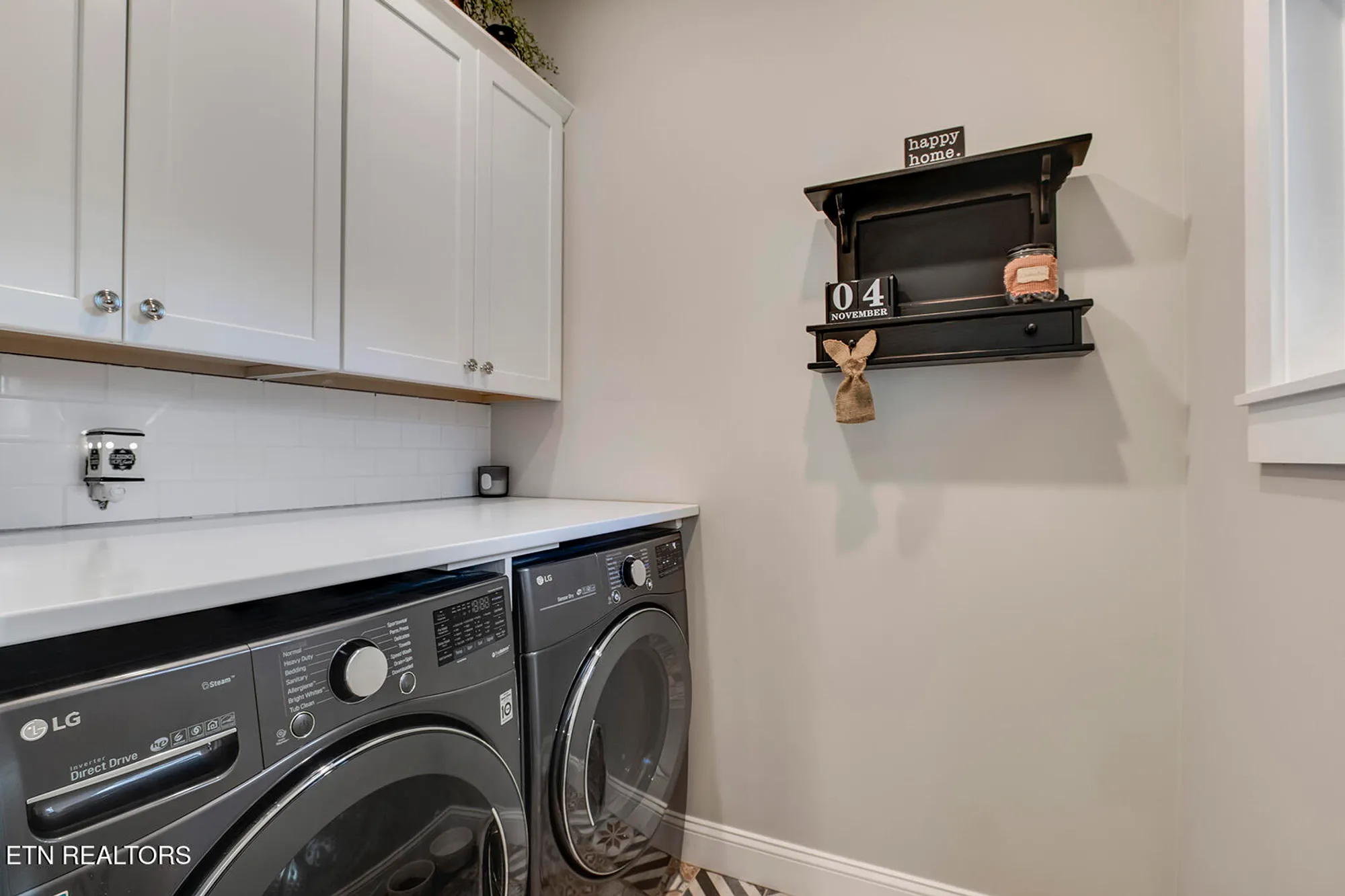 Property Slideshow image 47 of 62 | 206 atoka pl, Loudon, TN, 37774