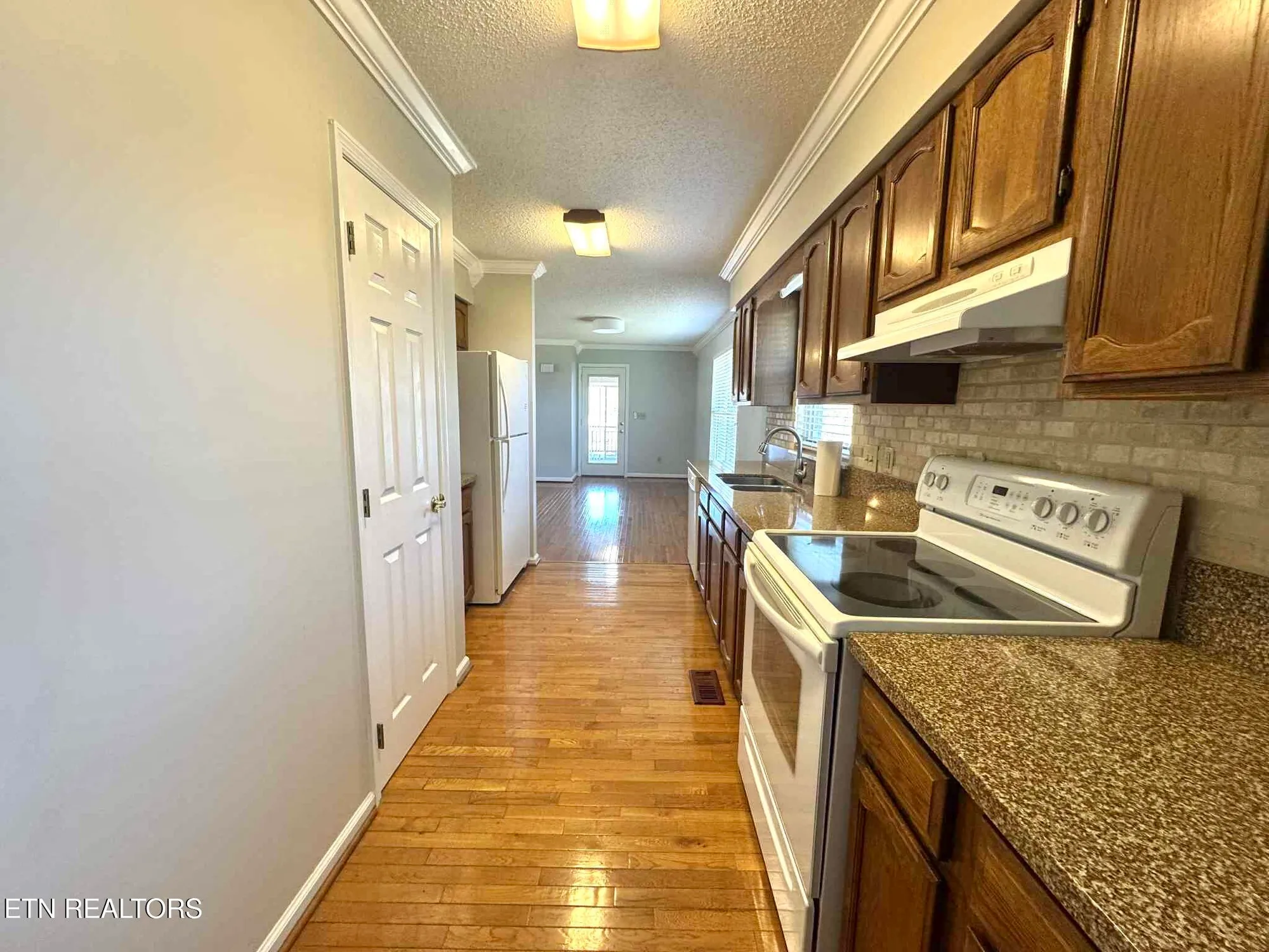 Property Slideshow image 14 of 38 | 179 depew dr, Loudon, TN, 37774