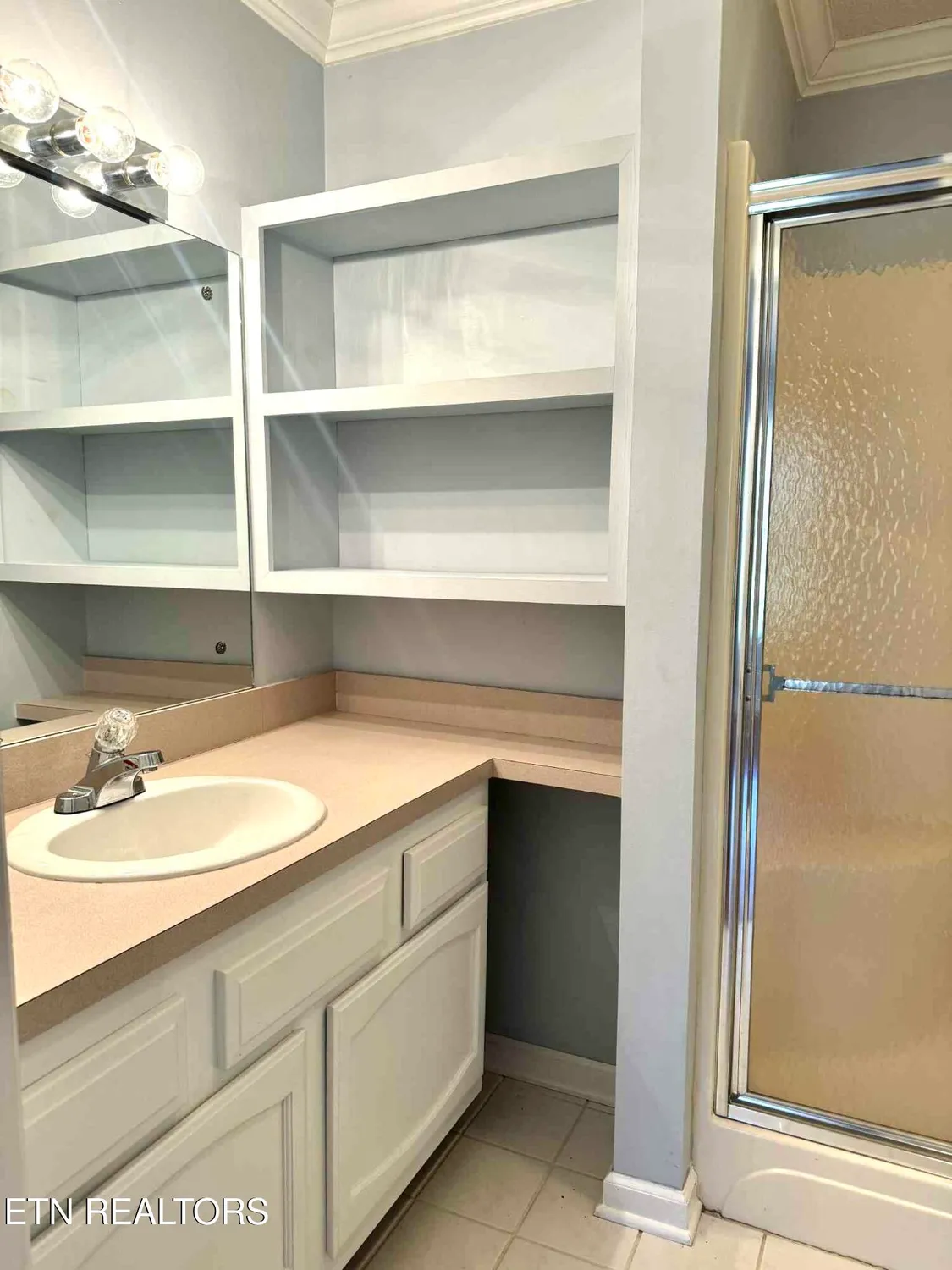 Property Slideshow image 19 of 38 | 179 depew dr, Loudon, TN, 37774