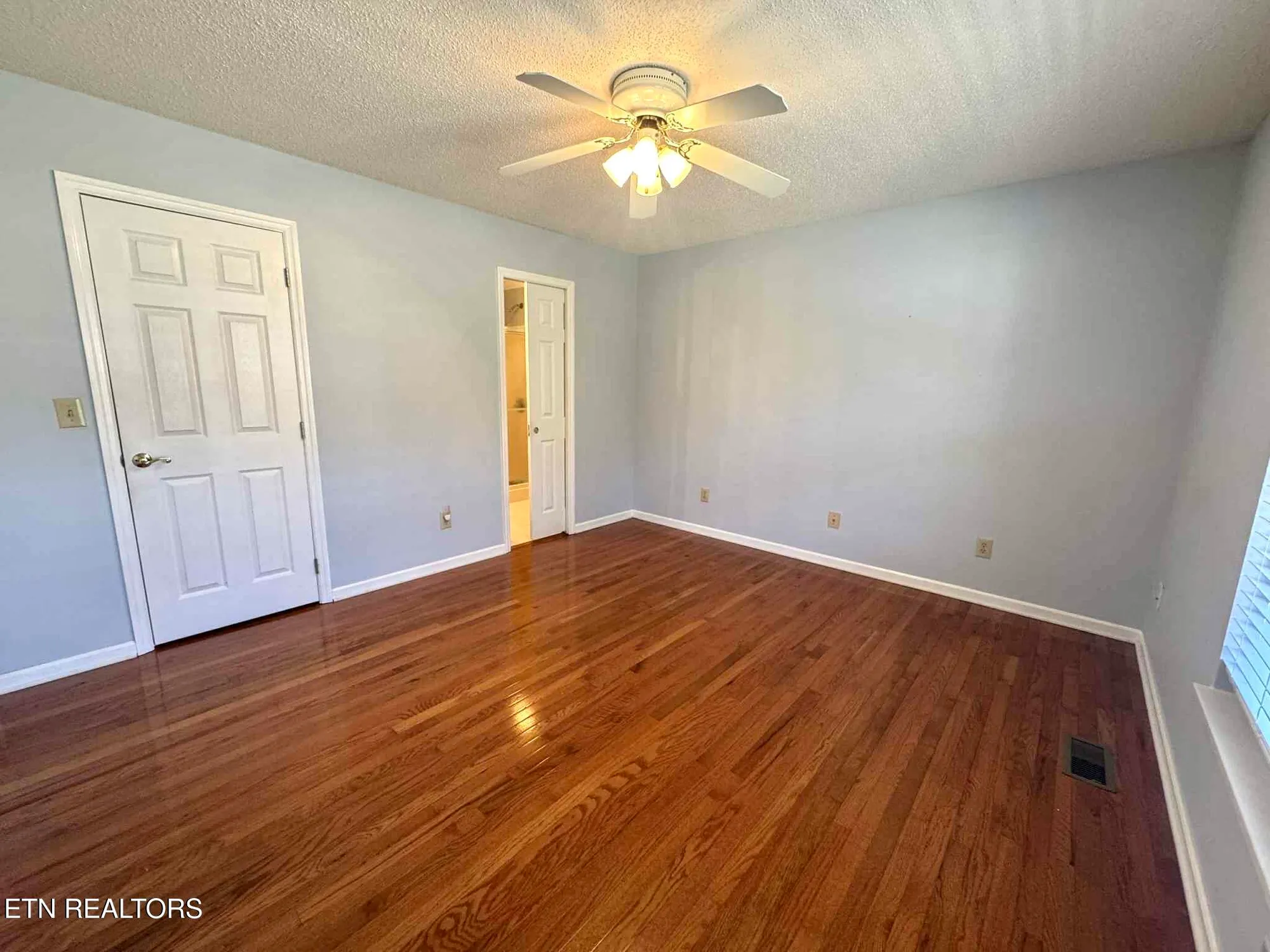 Property Slideshow image 18 of 38 | 179 depew dr, Loudon, TN, 37774