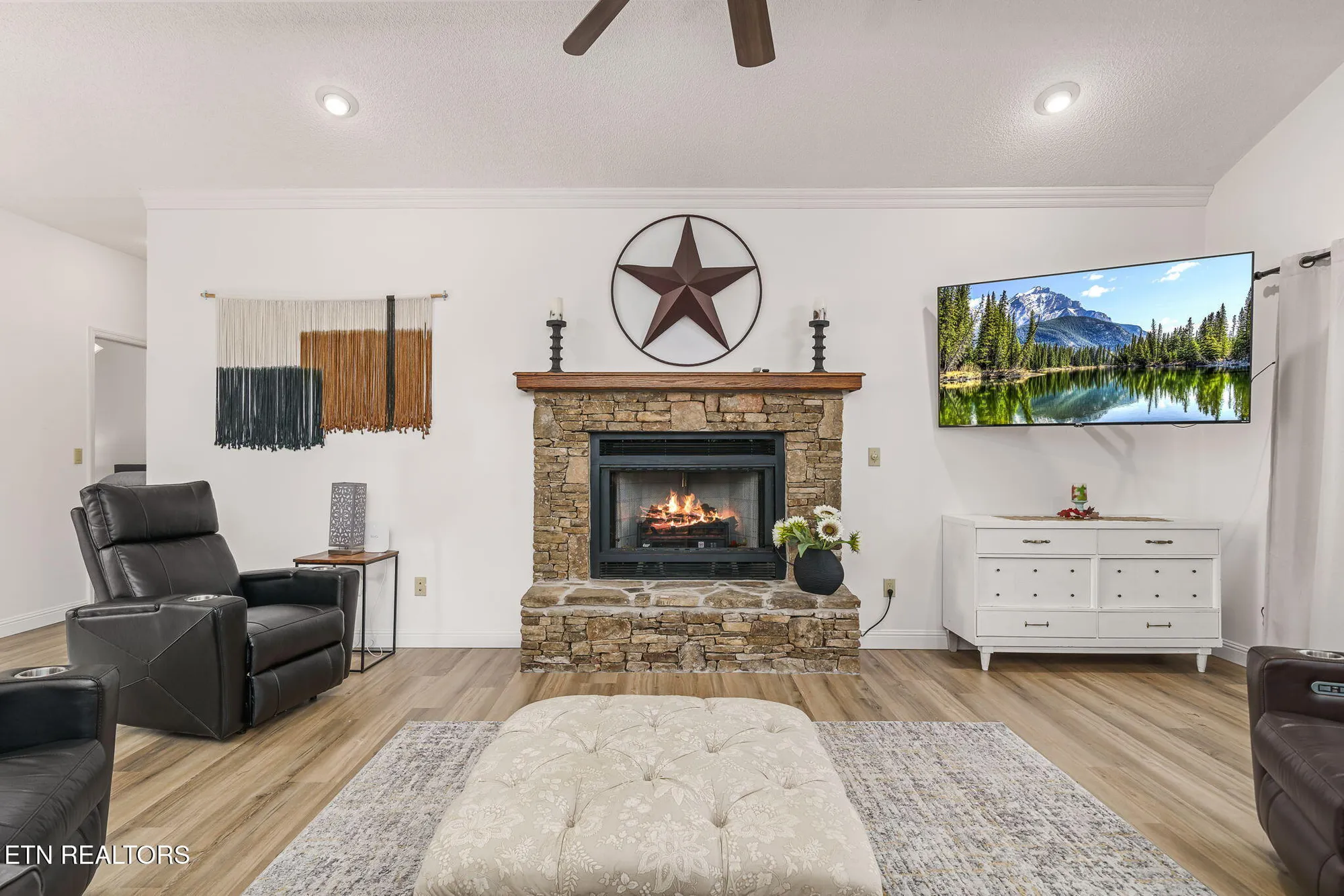 Property Slideshow image 6 of 39 | 128 lisa ln, Crossville, TN, 38558