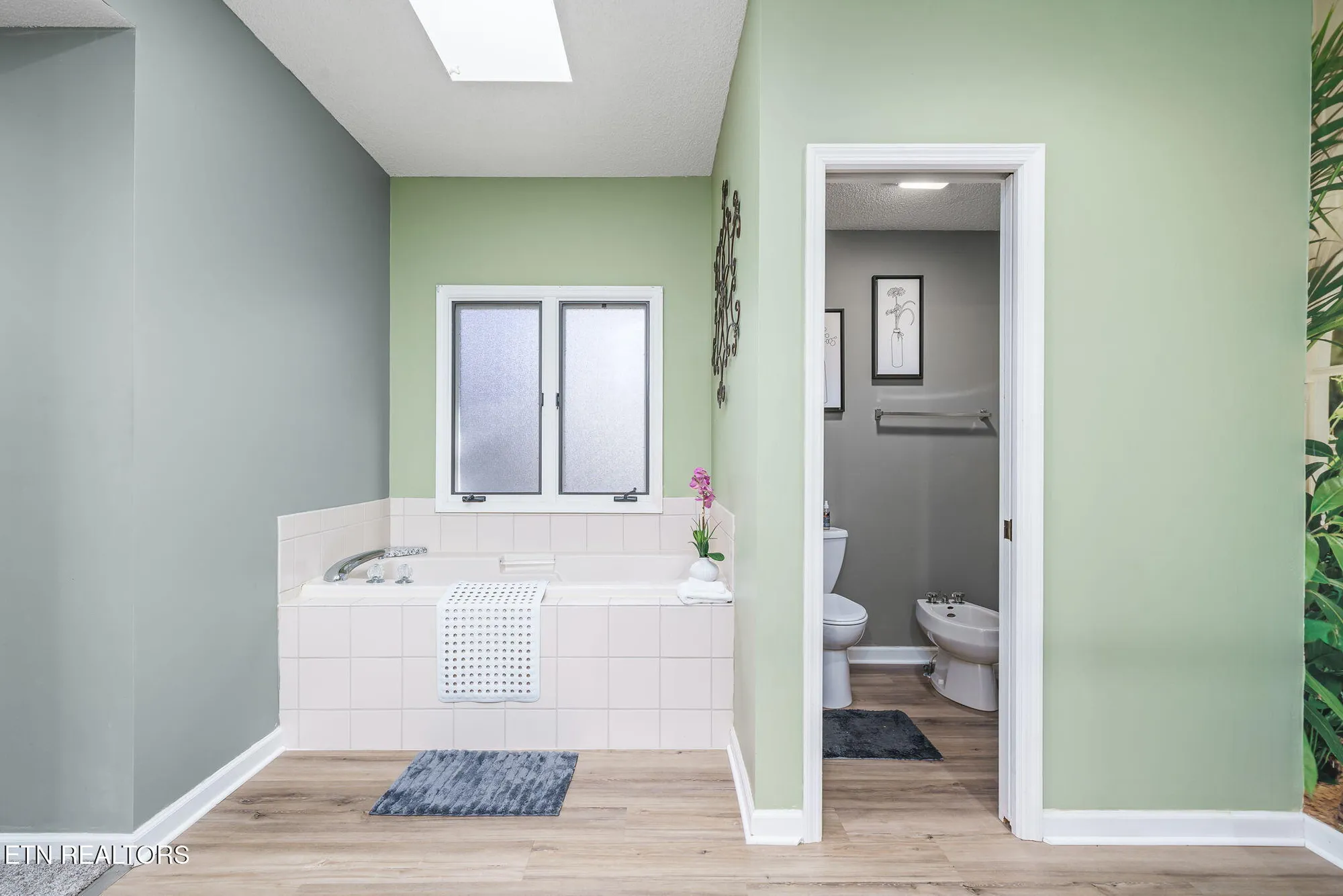 Property Slideshow image 18 of 39 | 128 lisa ln, Crossville, TN, 38558