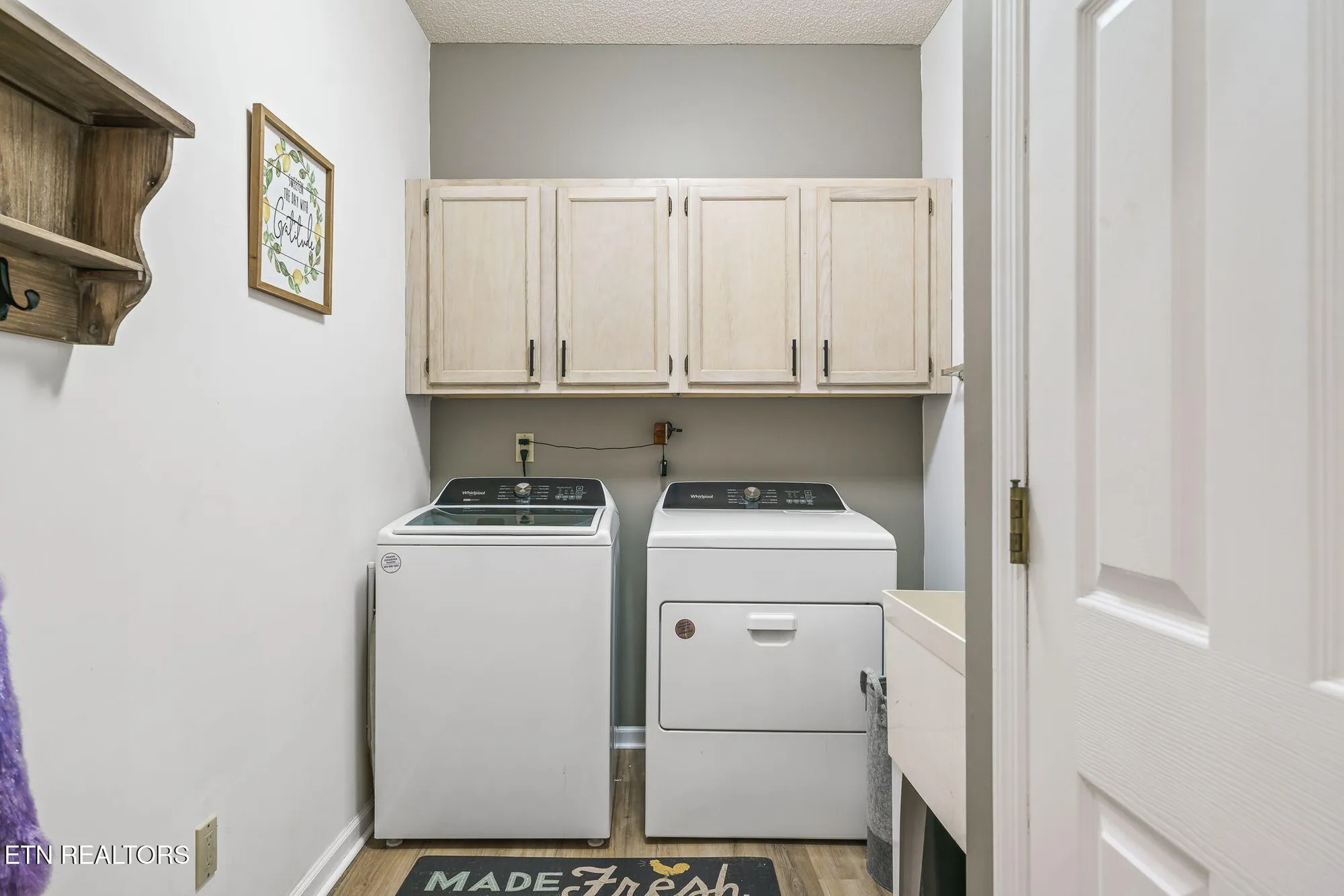 Property Slideshow image 14 of 39 | 128 lisa ln, Crossville, TN, 38558