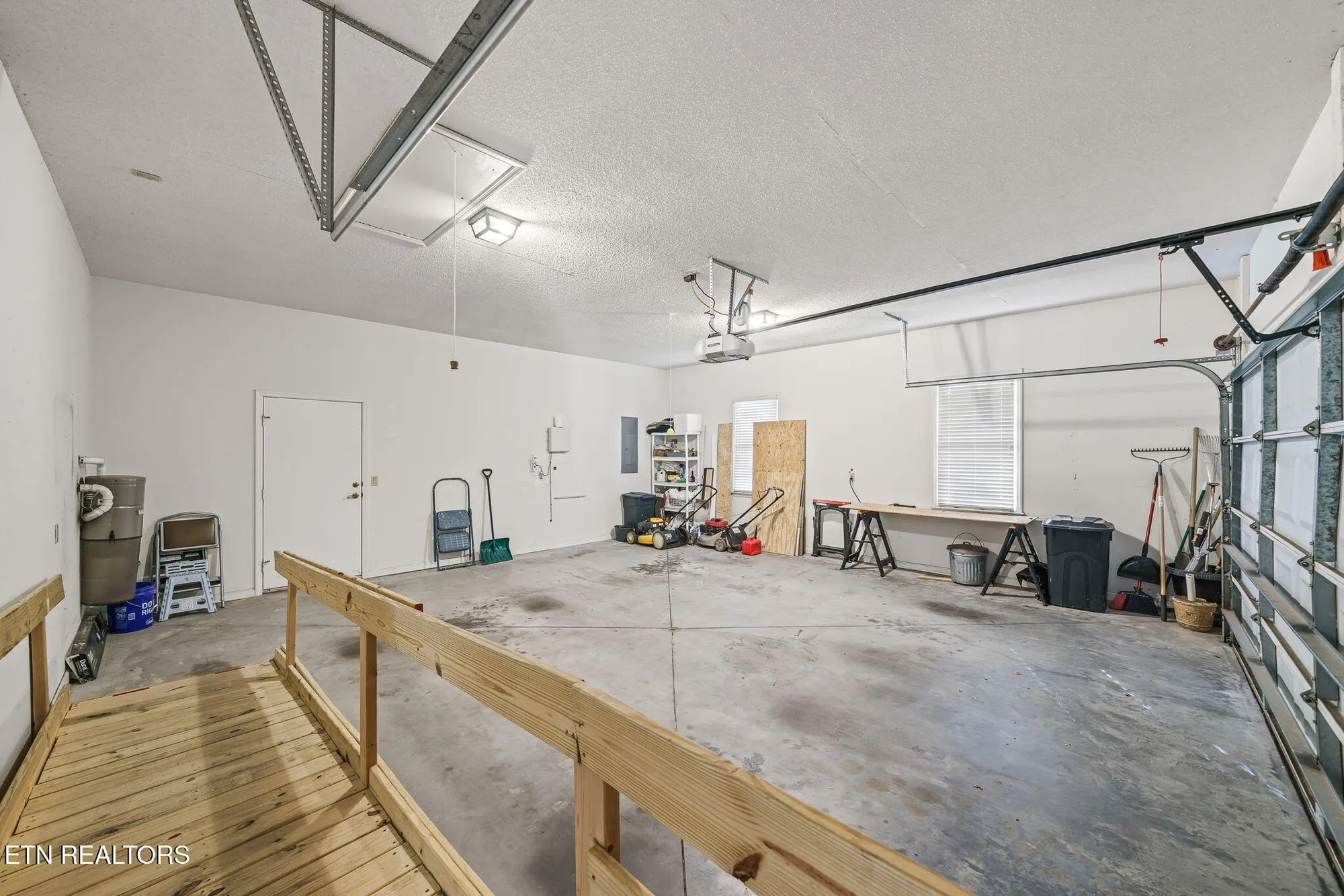 Property Slideshow image 35 of 39 | 128 lisa ln, Crossville, TN, 38558