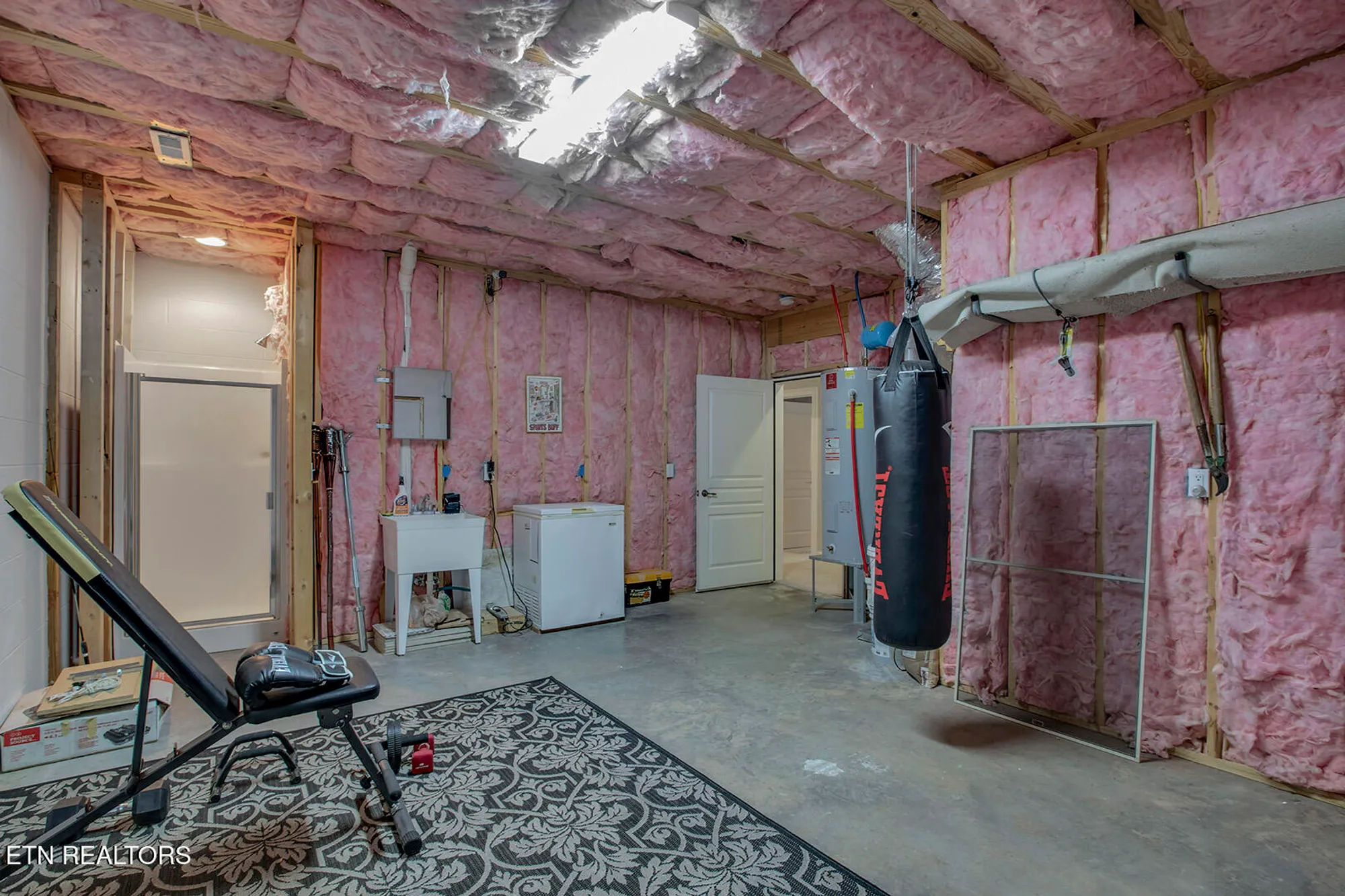 Property Slideshow image 49 of 60 | 211 chickasaw ln, Loudon, TN, 37774