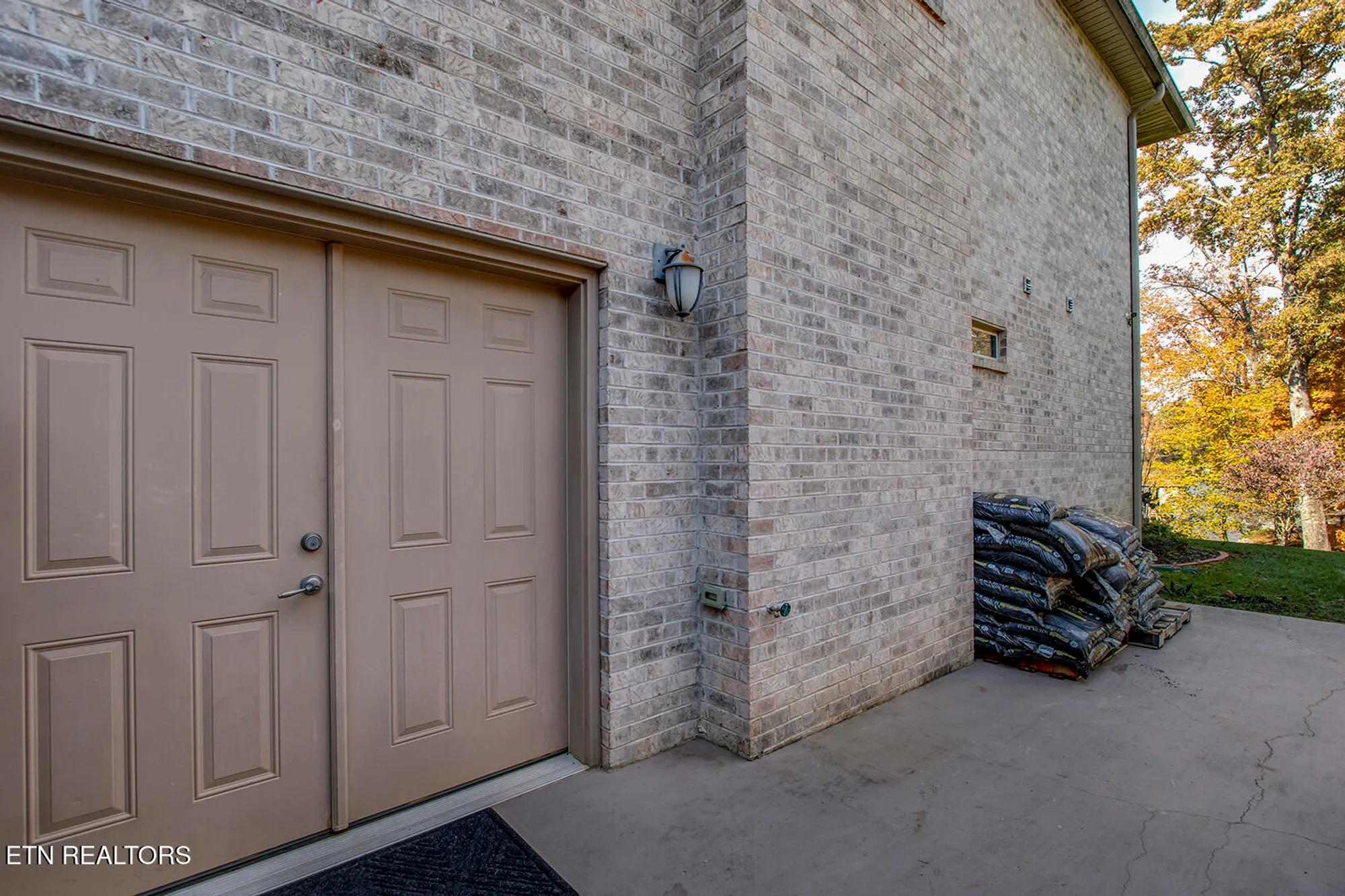 Property Slideshow image 51 of 60 | 211 chickasaw ln, Loudon, TN, 37774