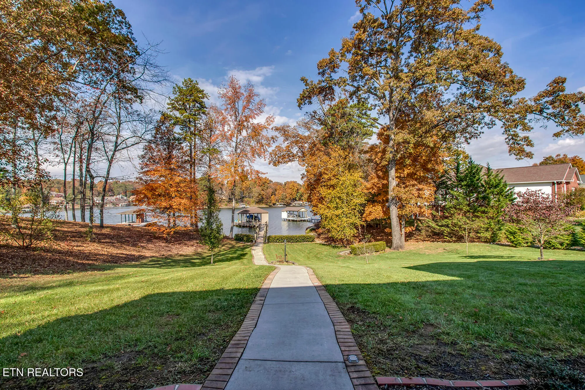 Property Slideshow image 54 of 60 | 211 chickasaw ln, Loudon, TN, 37774