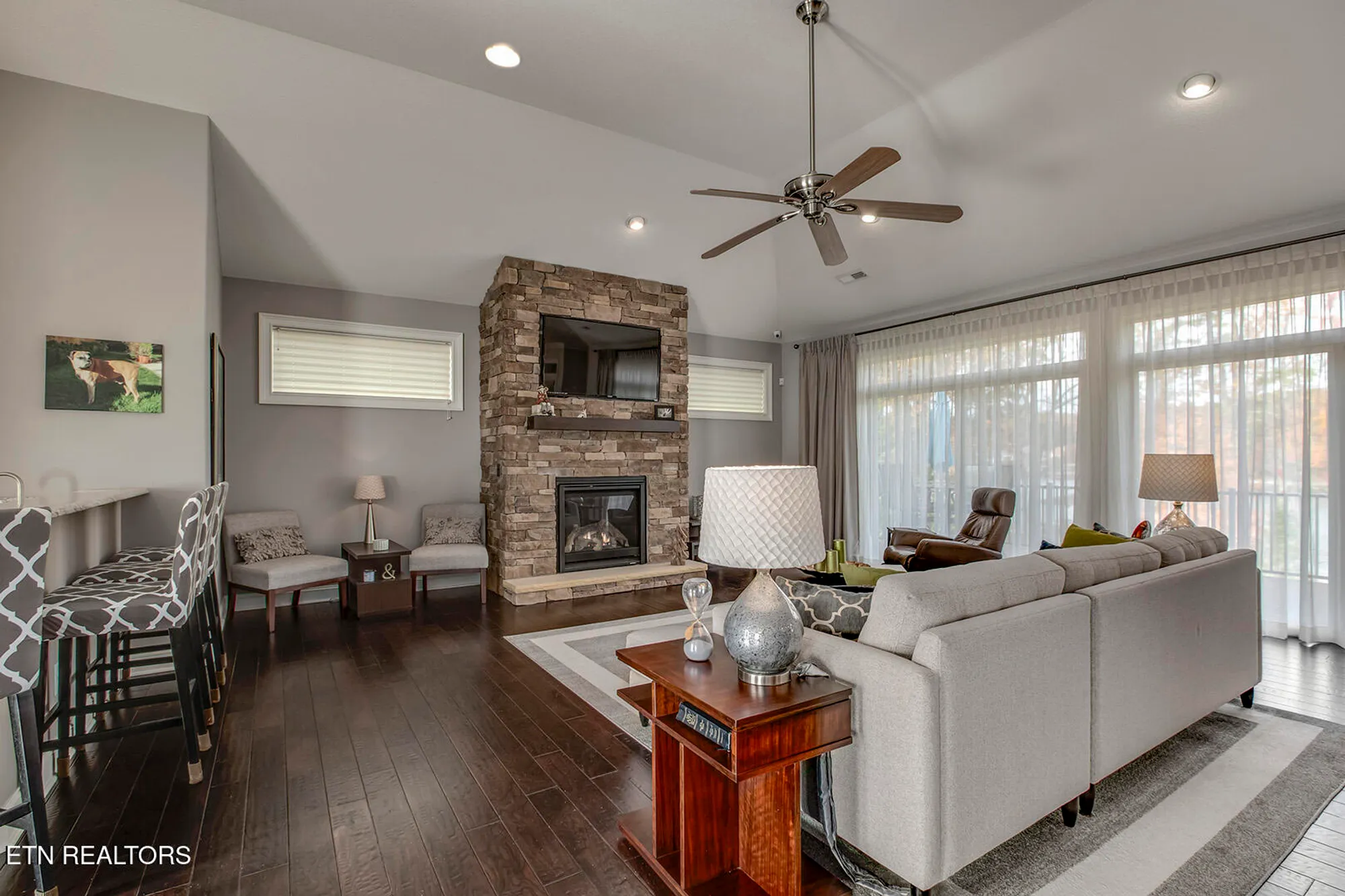 Property Slideshow image 4 of 60 | 211 chickasaw ln, Loudon, TN, 37774