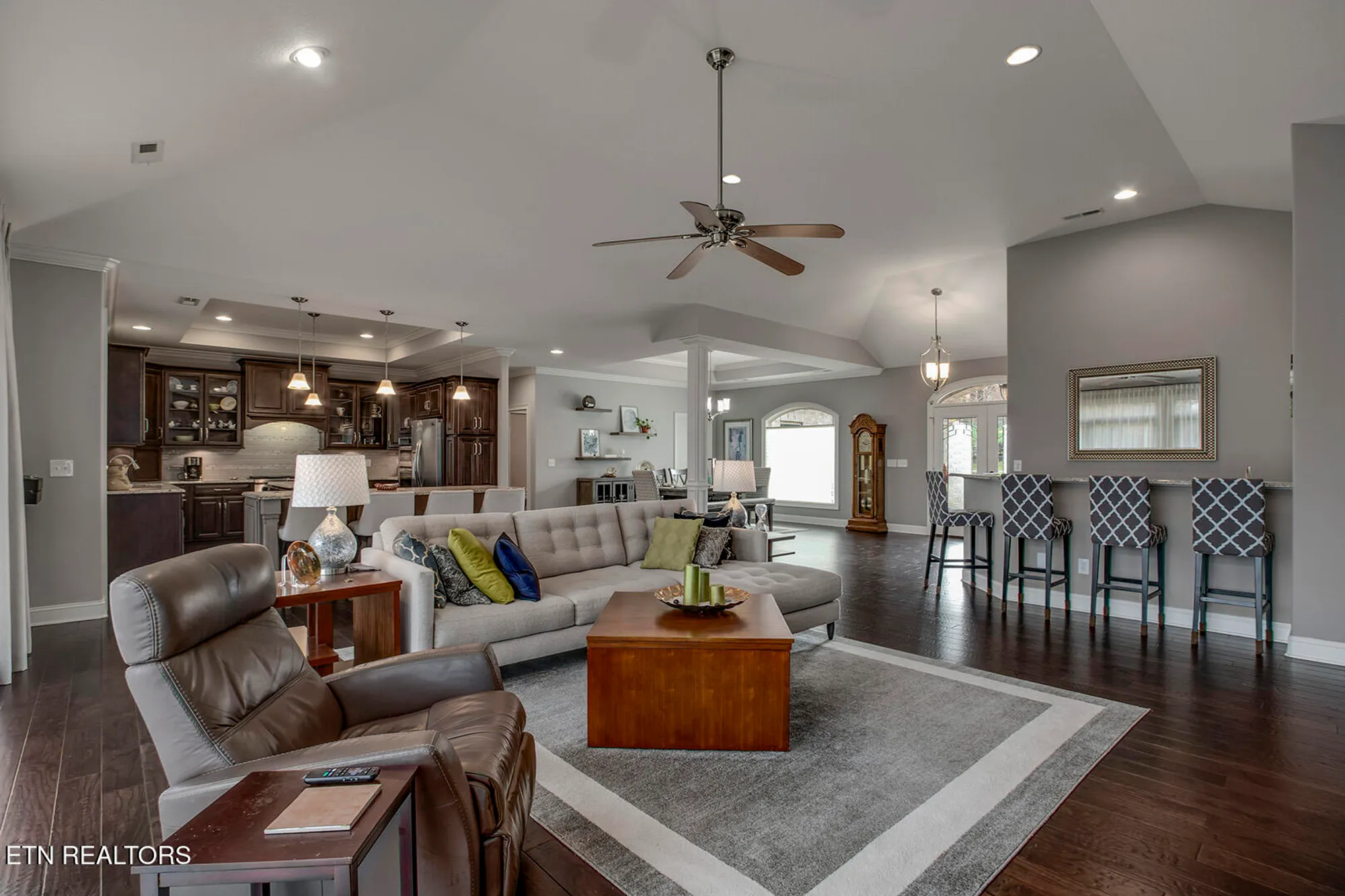 Property Slideshow image 6 of 60 | 211 chickasaw ln, Loudon, TN, 37774