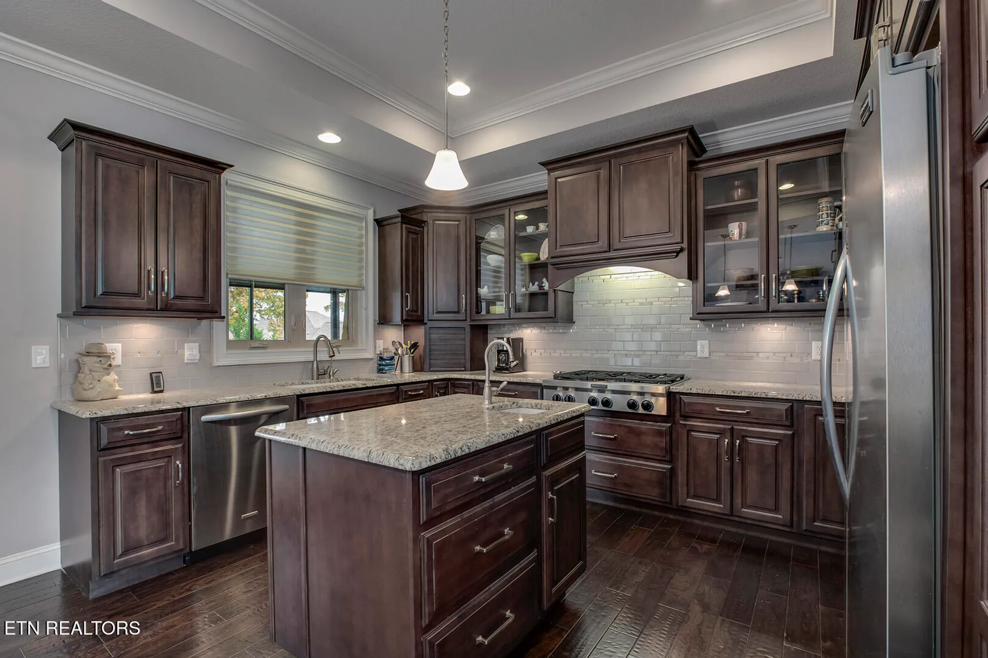 Property Slideshow image 11 of 60 | 211 chickasaw ln, Loudon, TN, 37774