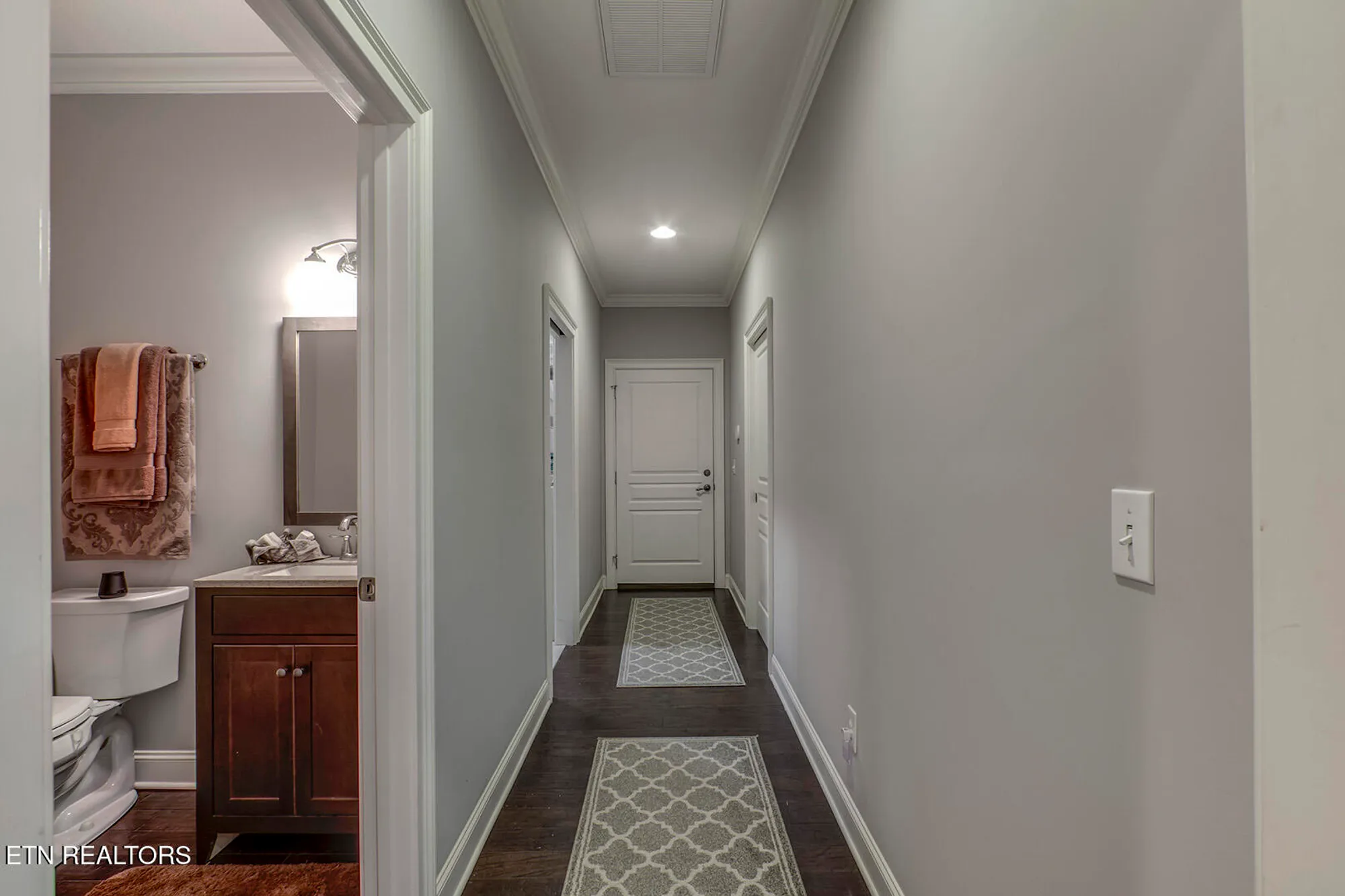 Property Slideshow image 30 of 60 | 211 chickasaw ln, Loudon, TN, 37774