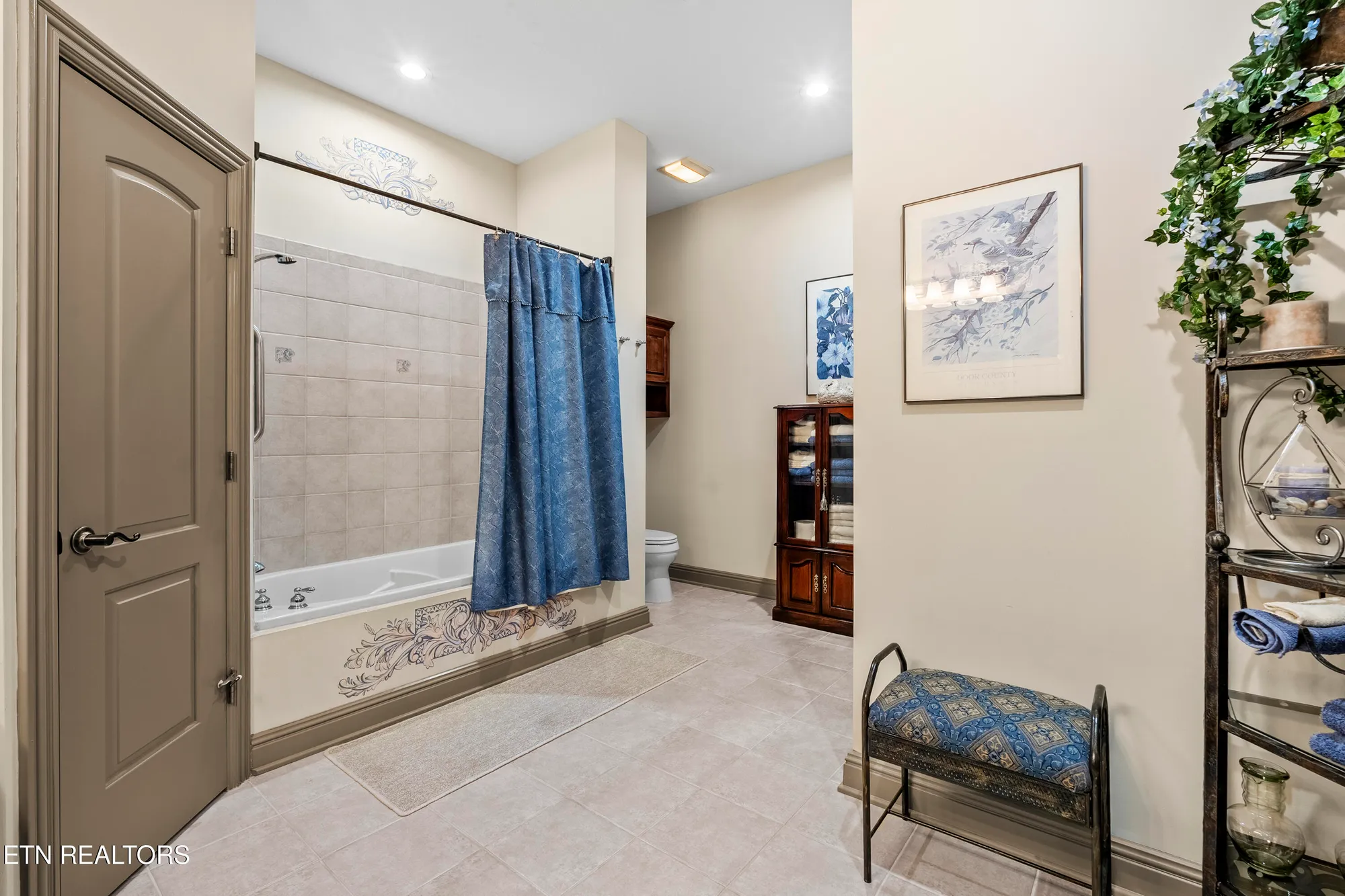 Property Slideshow image 38 of 50 | 230 big water dr, Vonore, TN, 37885