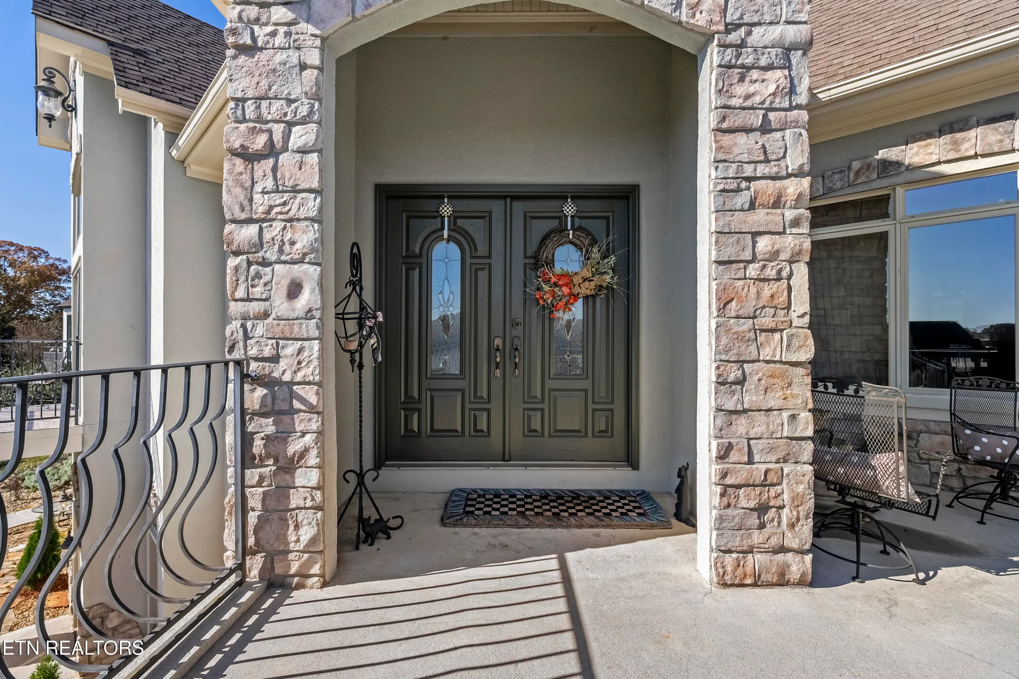 Property Slideshow image 5 of 50 | 230 big water dr, Vonore, TN, 37885