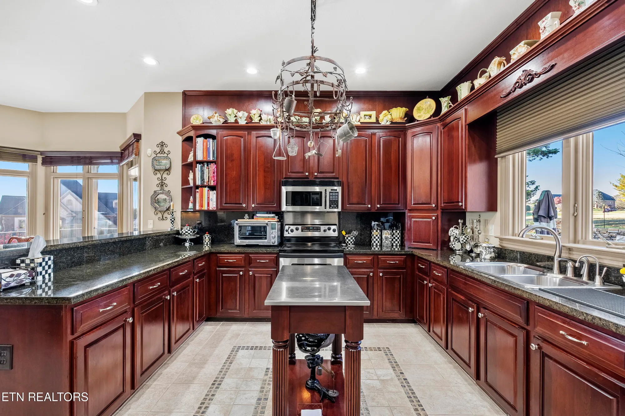 Property Slideshow image 16 of 50 | 230 big water dr, Vonore, TN, 37885