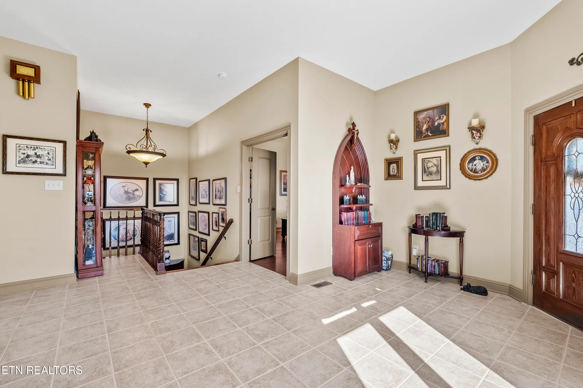 Property Slideshow image 8 of 50 | 230 big water dr, Vonore, TN, 37885