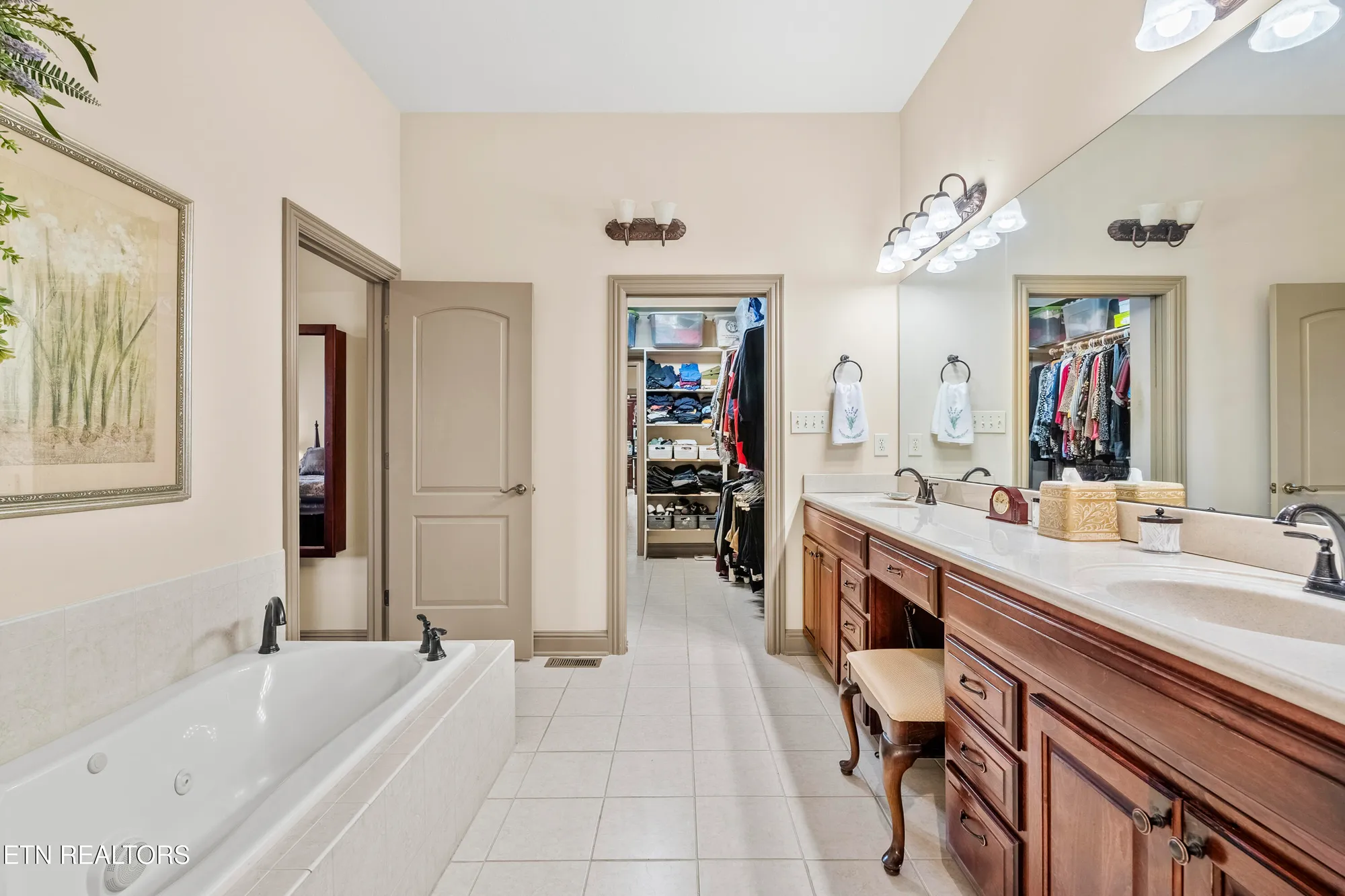 Property Slideshow image 22 of 50 | 230 big water dr, Vonore, TN, 37885