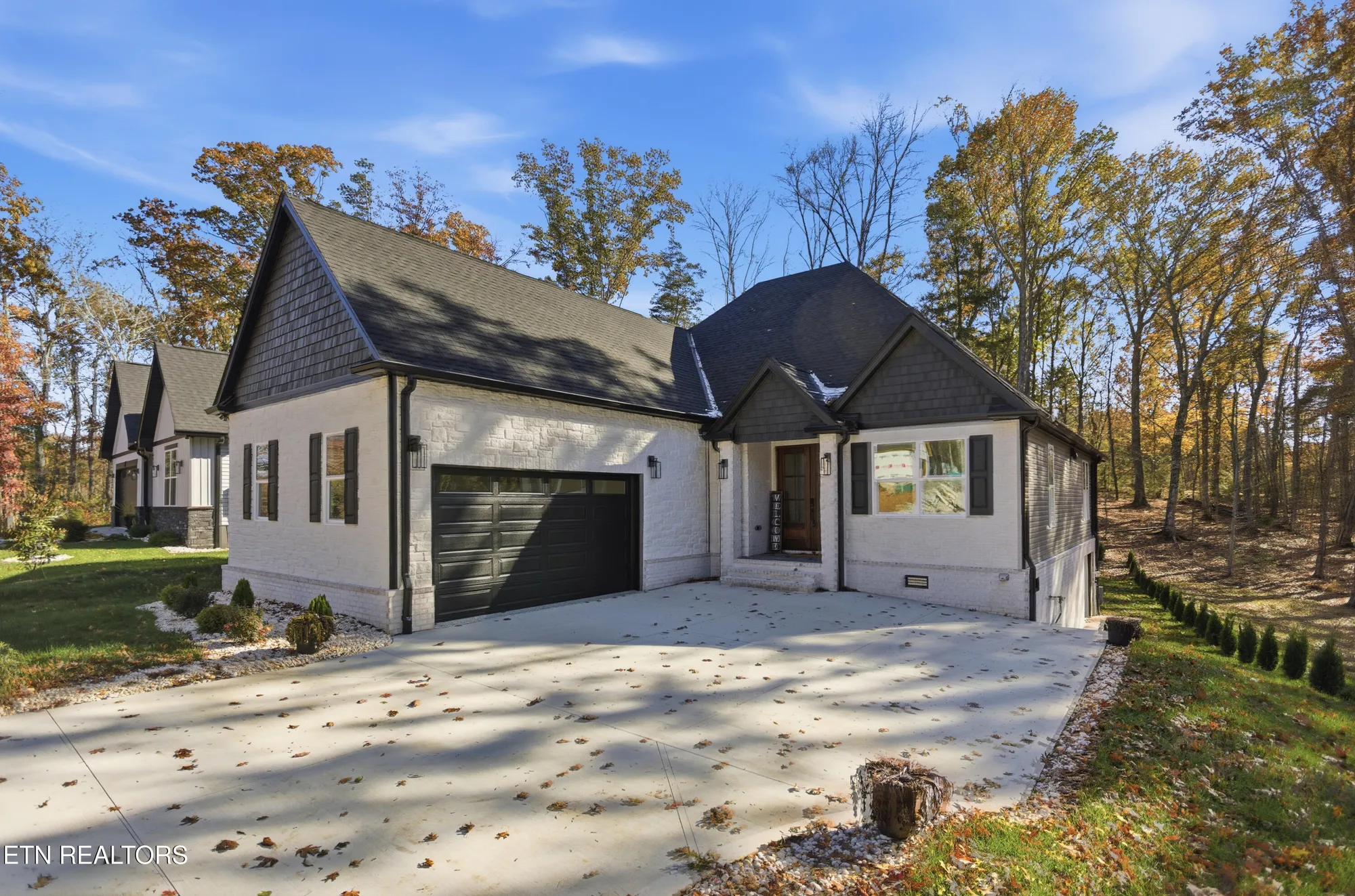 Property Slideshow image 5 of 51 | 256 elohi way, Loudon, TN, 37774