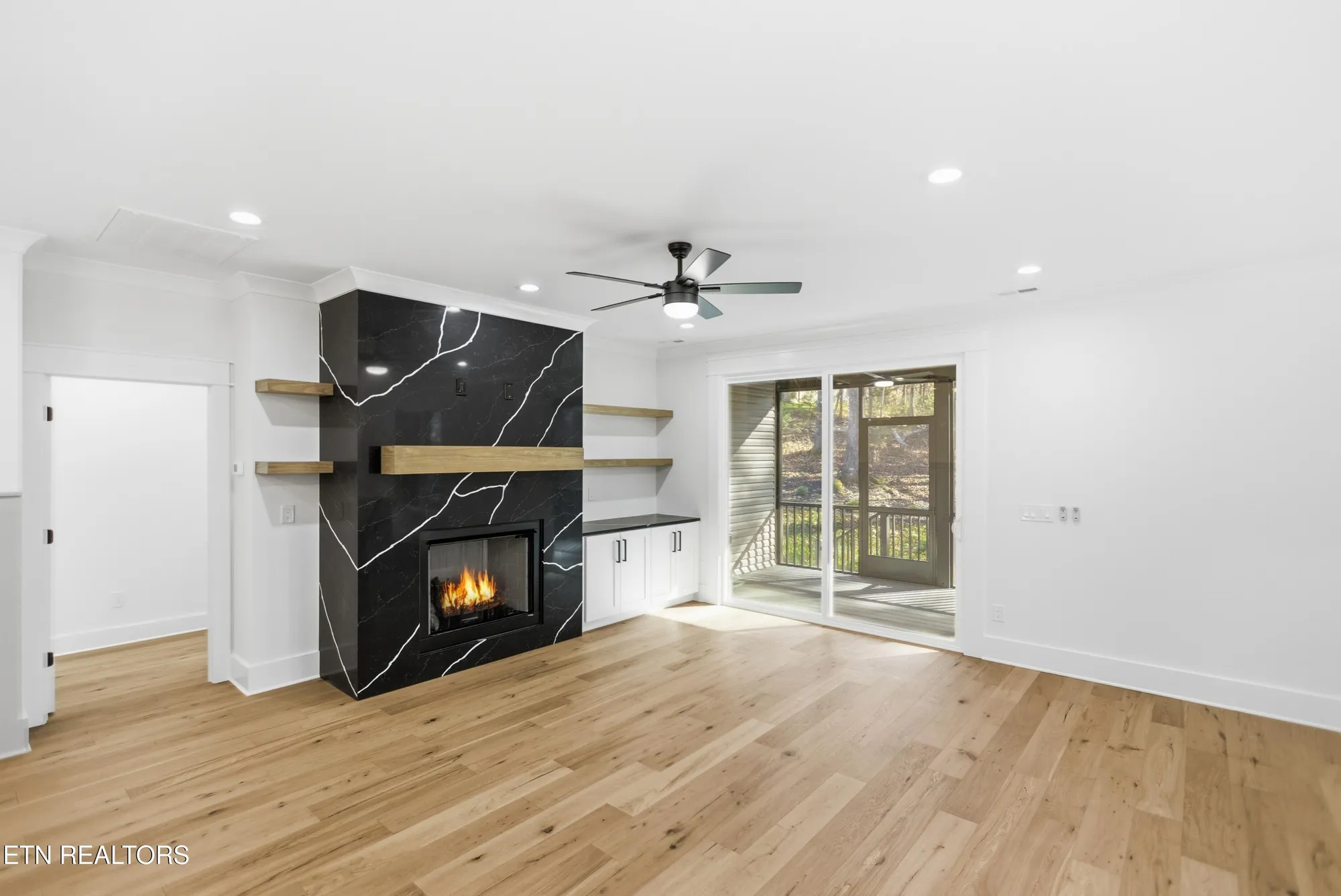 Property Slideshow image 10 of 51 | 256 elohi way, Loudon, TN, 37774