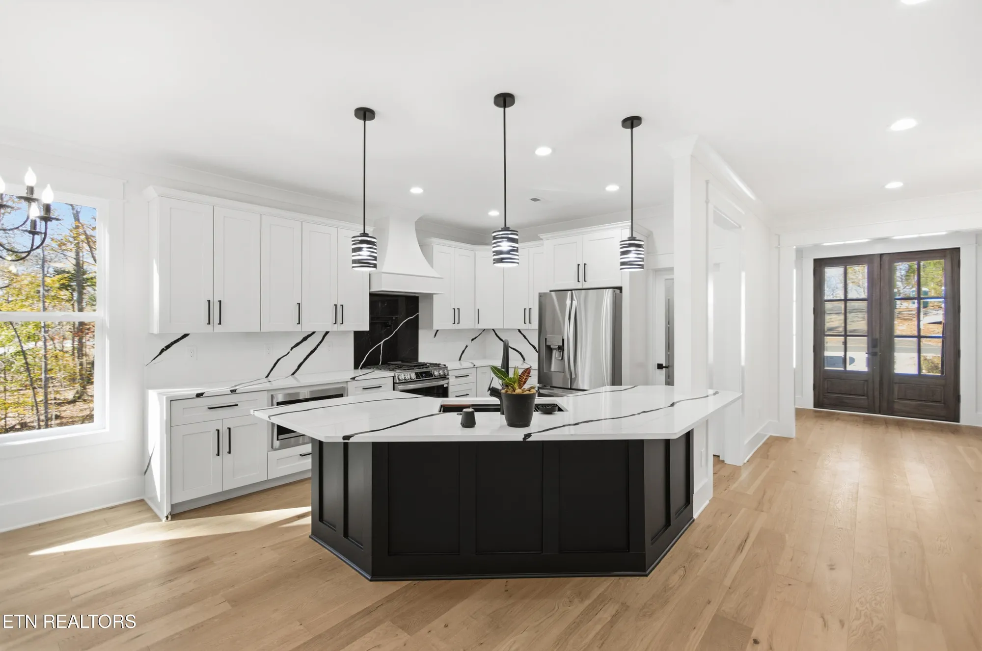 Property Slideshow image 15 of 51 | 256 elohi way, Loudon, TN, 37774