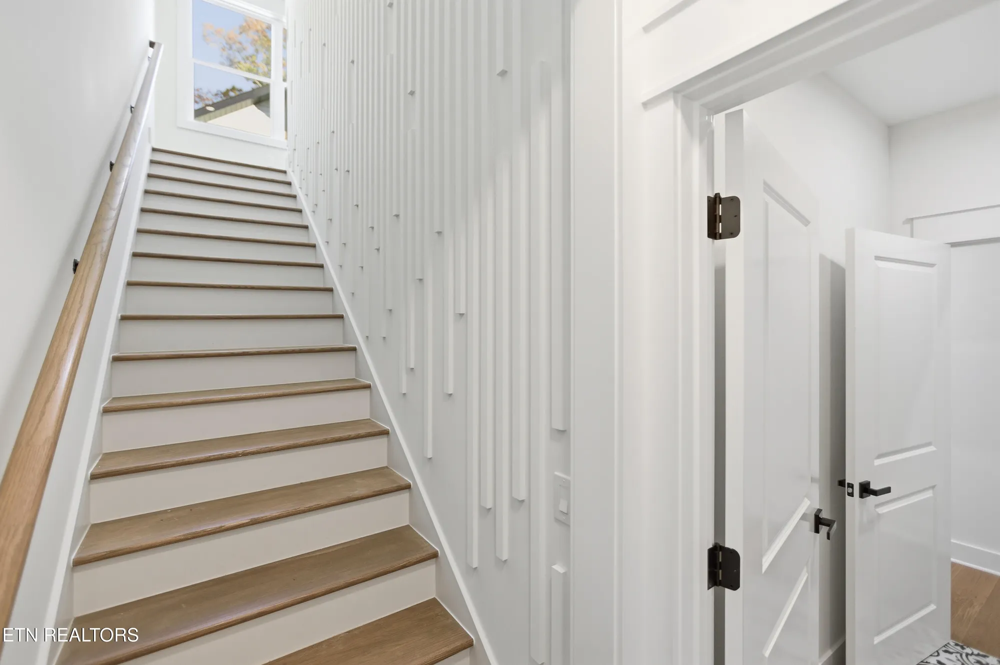 Property Slideshow image 22 of 51 | 256 elohi way, Loudon, TN, 37774