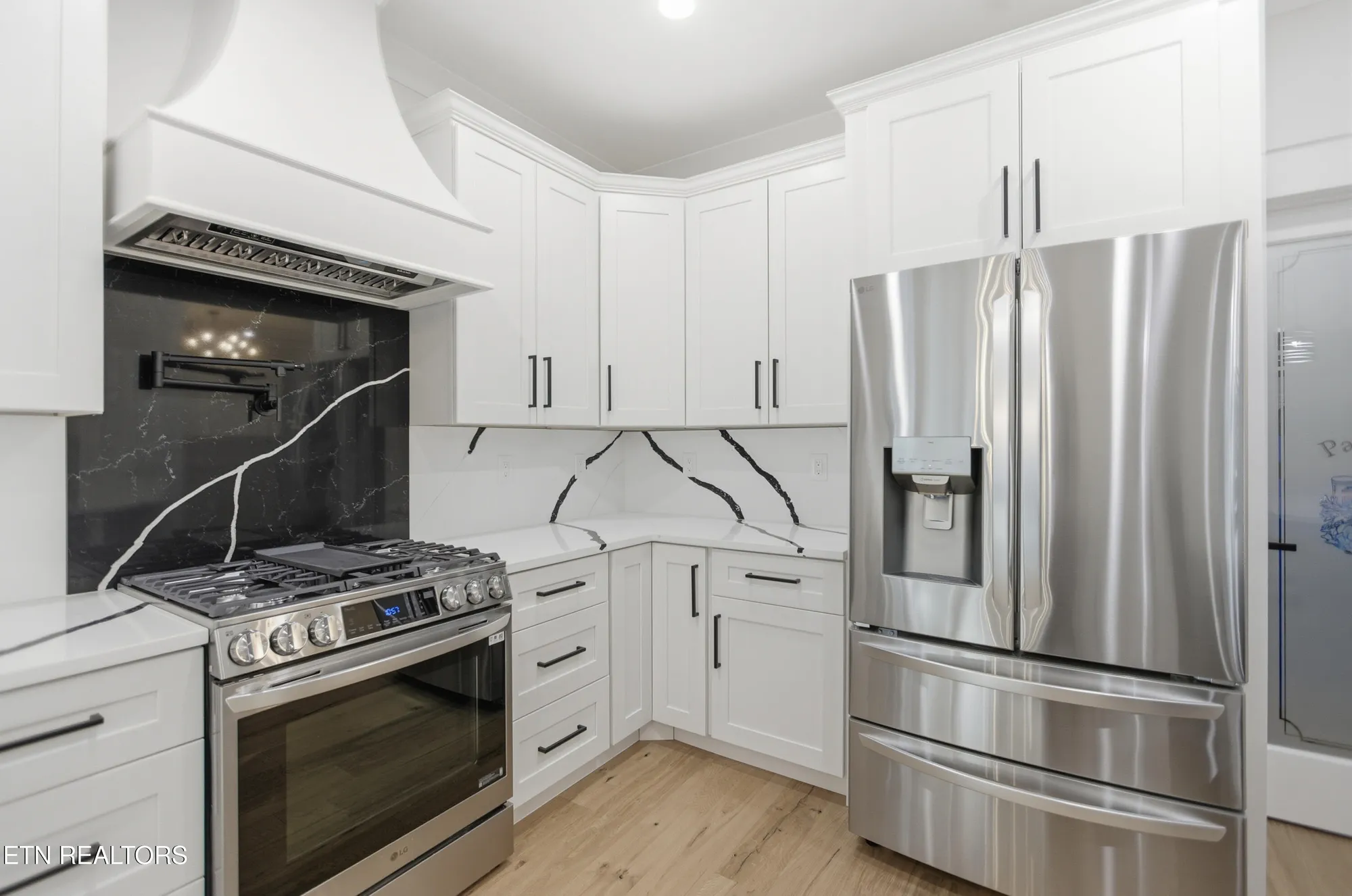 Property Slideshow image 18 of 51 | 256 elohi way, Loudon, TN, 37774