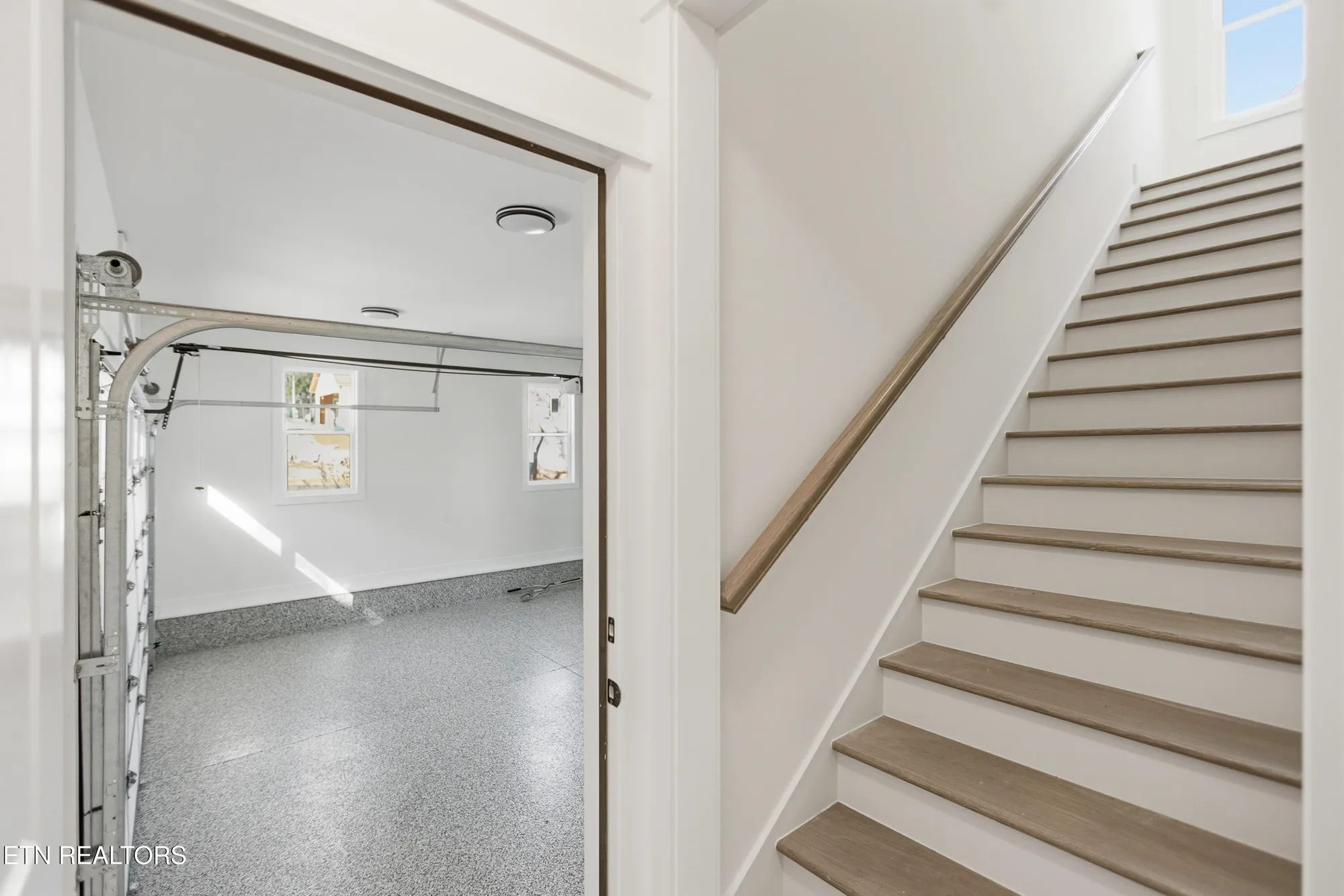 Property Slideshow image 21 of 51 | 256 elohi way, Loudon, TN, 37774