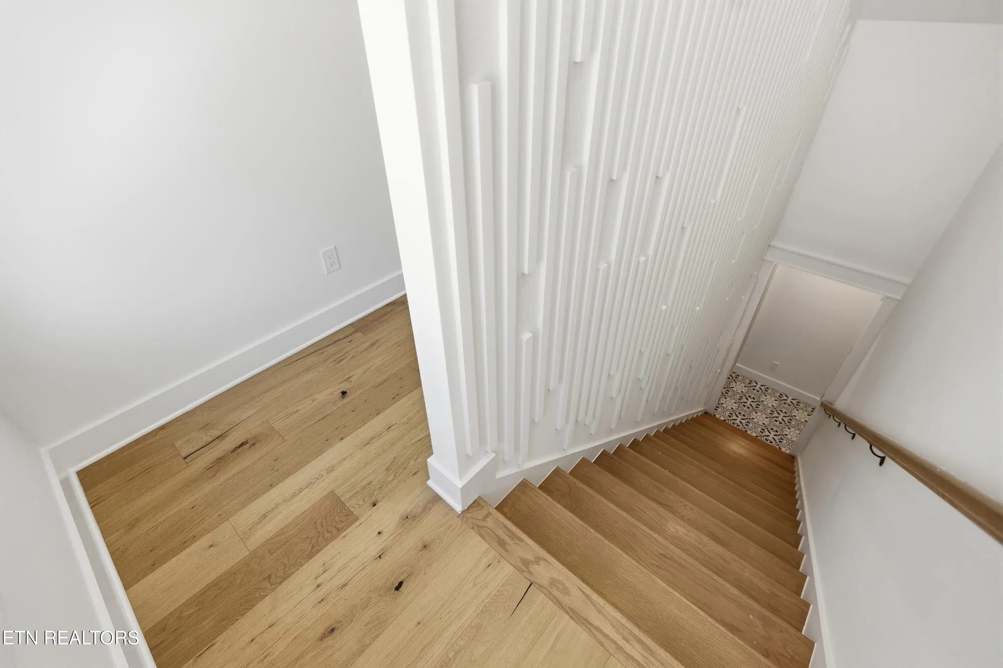 Property Slideshow image 23 of 51 | 256 elohi way, Loudon, TN, 37774