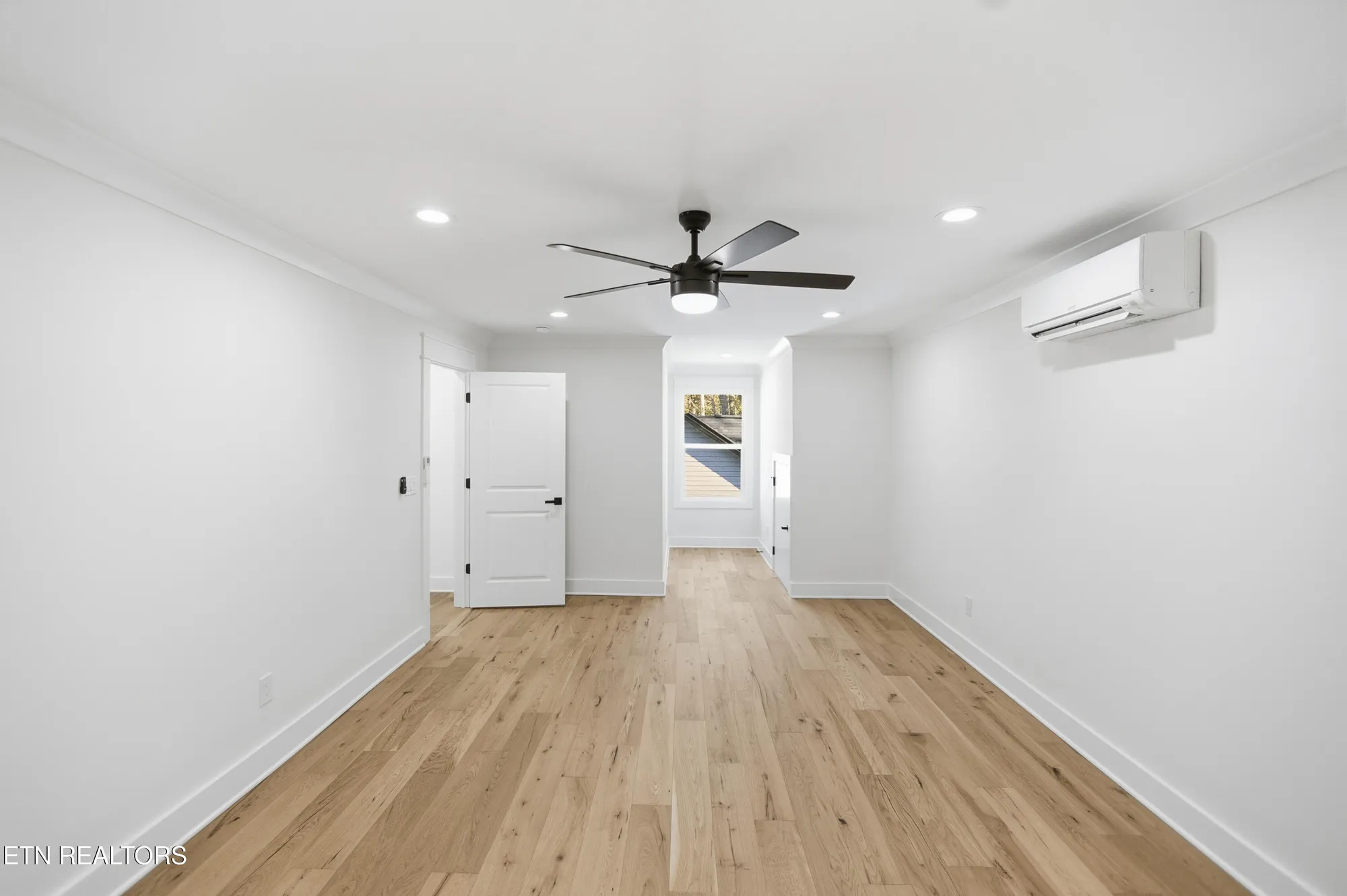 Property Slideshow image 32 of 51 | 256 elohi way, Loudon, TN, 37774