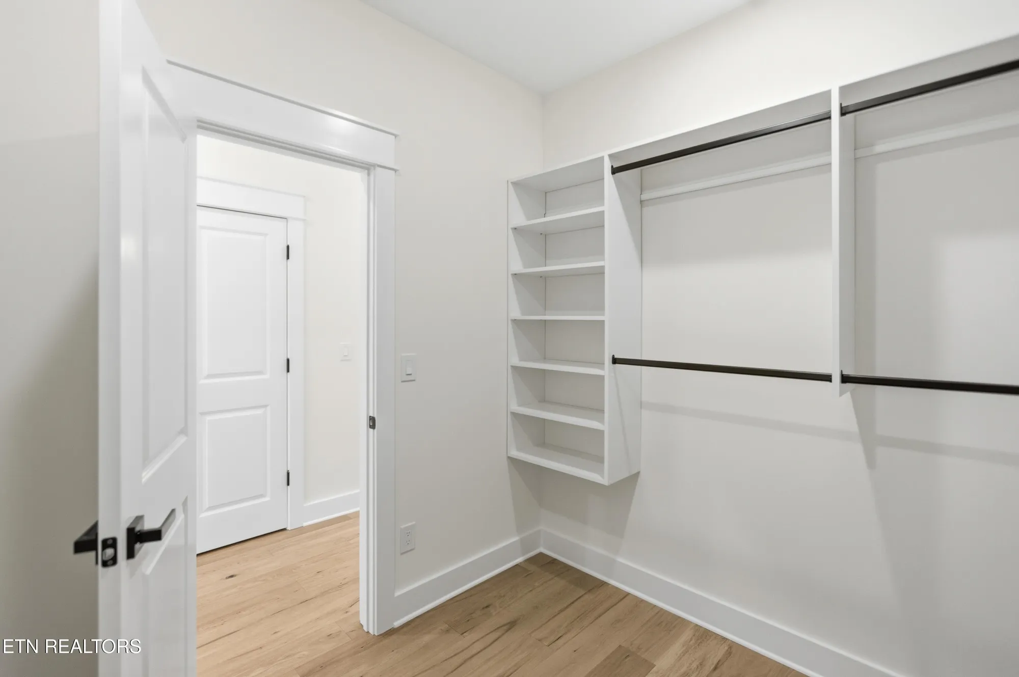 Property Slideshow image 34 of 51 | 256 elohi way, Loudon, TN, 37774