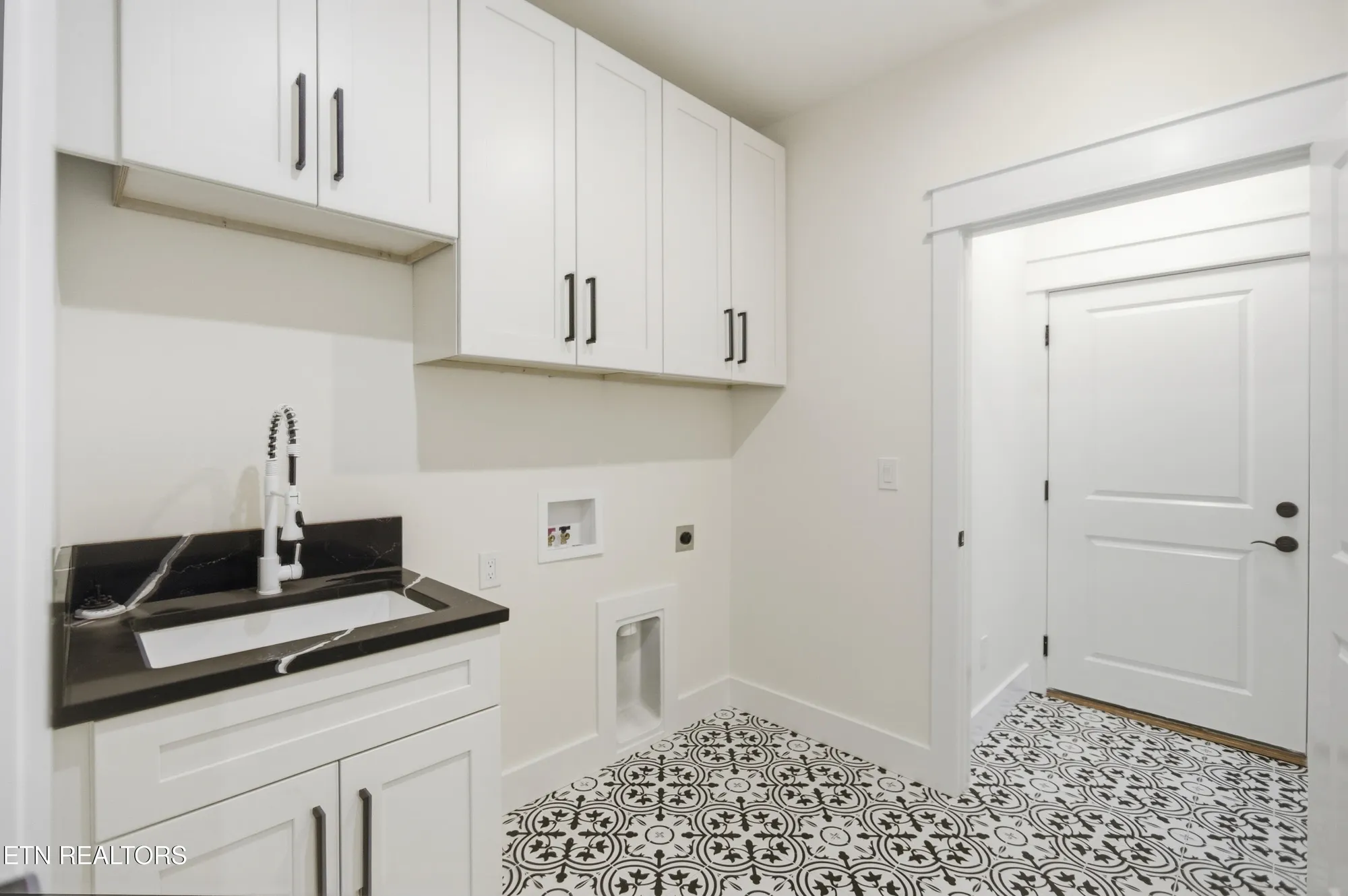 Property Slideshow image 43 of 51 | 256 elohi way, Loudon, TN, 37774