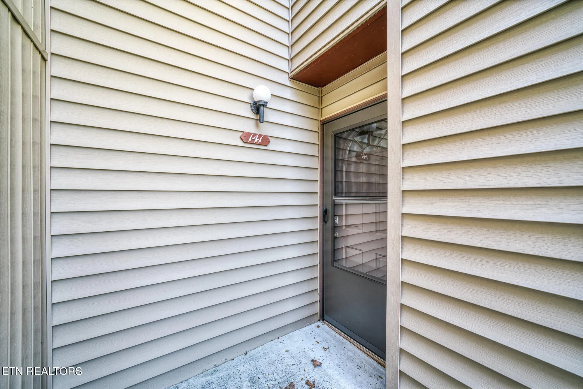 Property Slideshow image 4 of 40 | 7 lakeshore cir unit 141, Crossville, TN, 38558