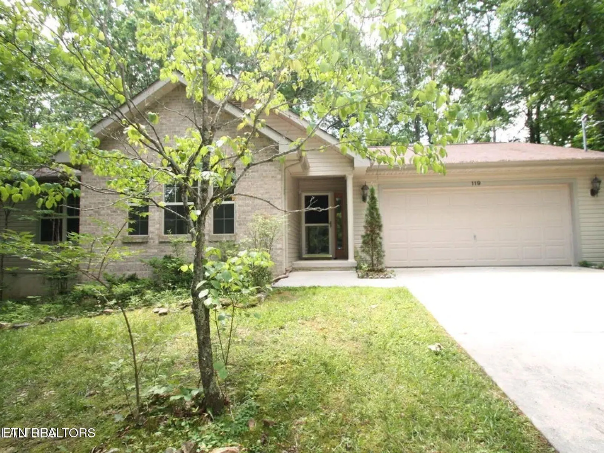 Property Slideshow image 7 of 29 | 119 anglewood dr, Crossville, TN, 38558