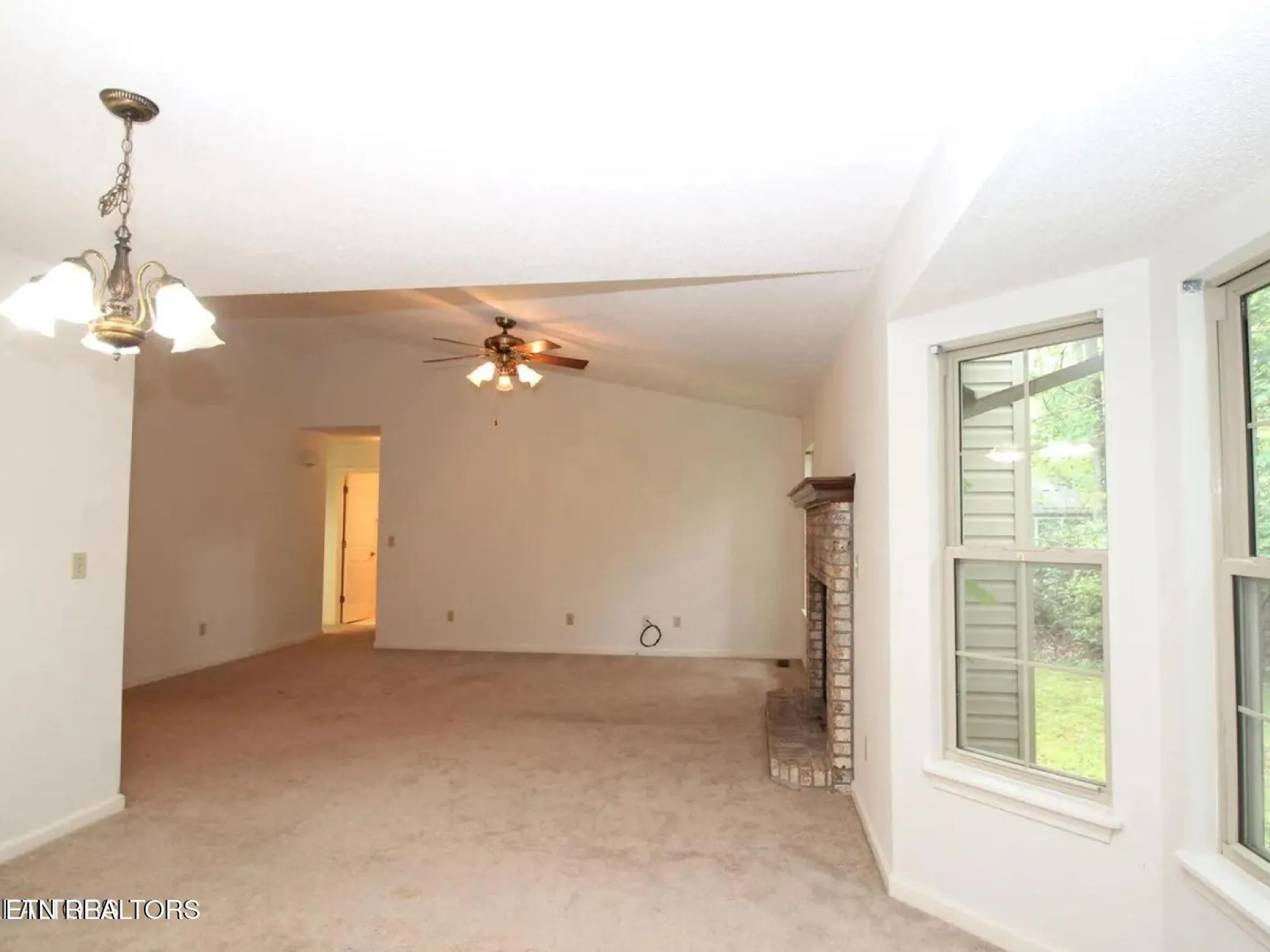 Property Slideshow image 13 of 29 | 119 anglewood dr, Crossville, TN, 38558