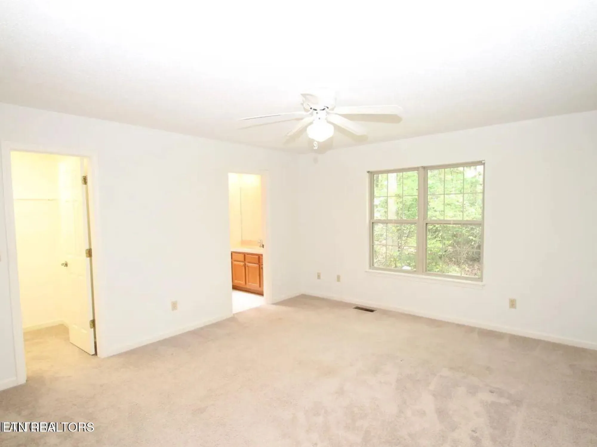 Property Slideshow image 20 of 29 | 119 anglewood dr, Crossville, TN, 38558