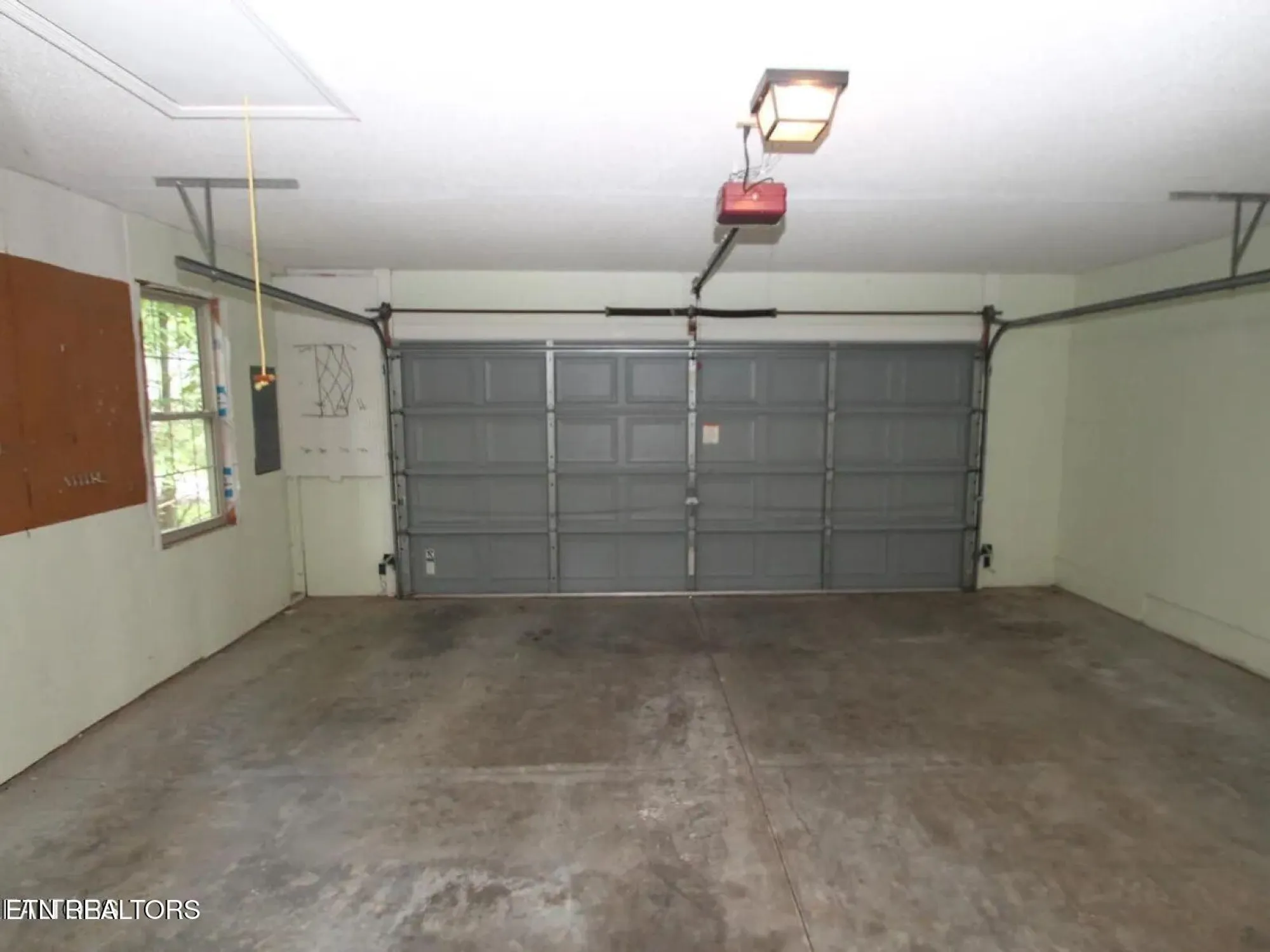 Property Slideshow image 27 of 29 | 119 anglewood dr, Crossville, TN, 38558