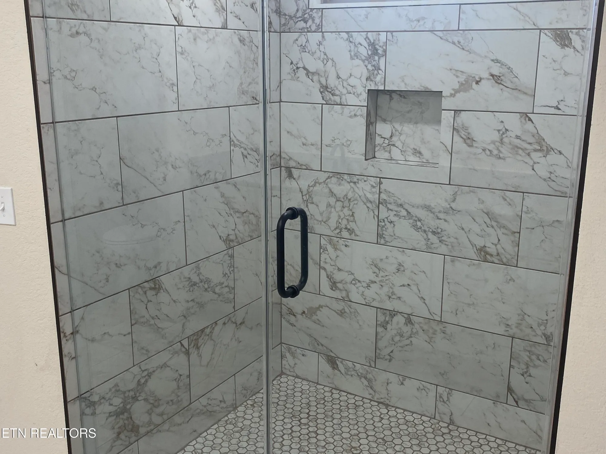 Property Slideshow image 18 of 31 | 140 windsor rd, Crossville, TN, 38558