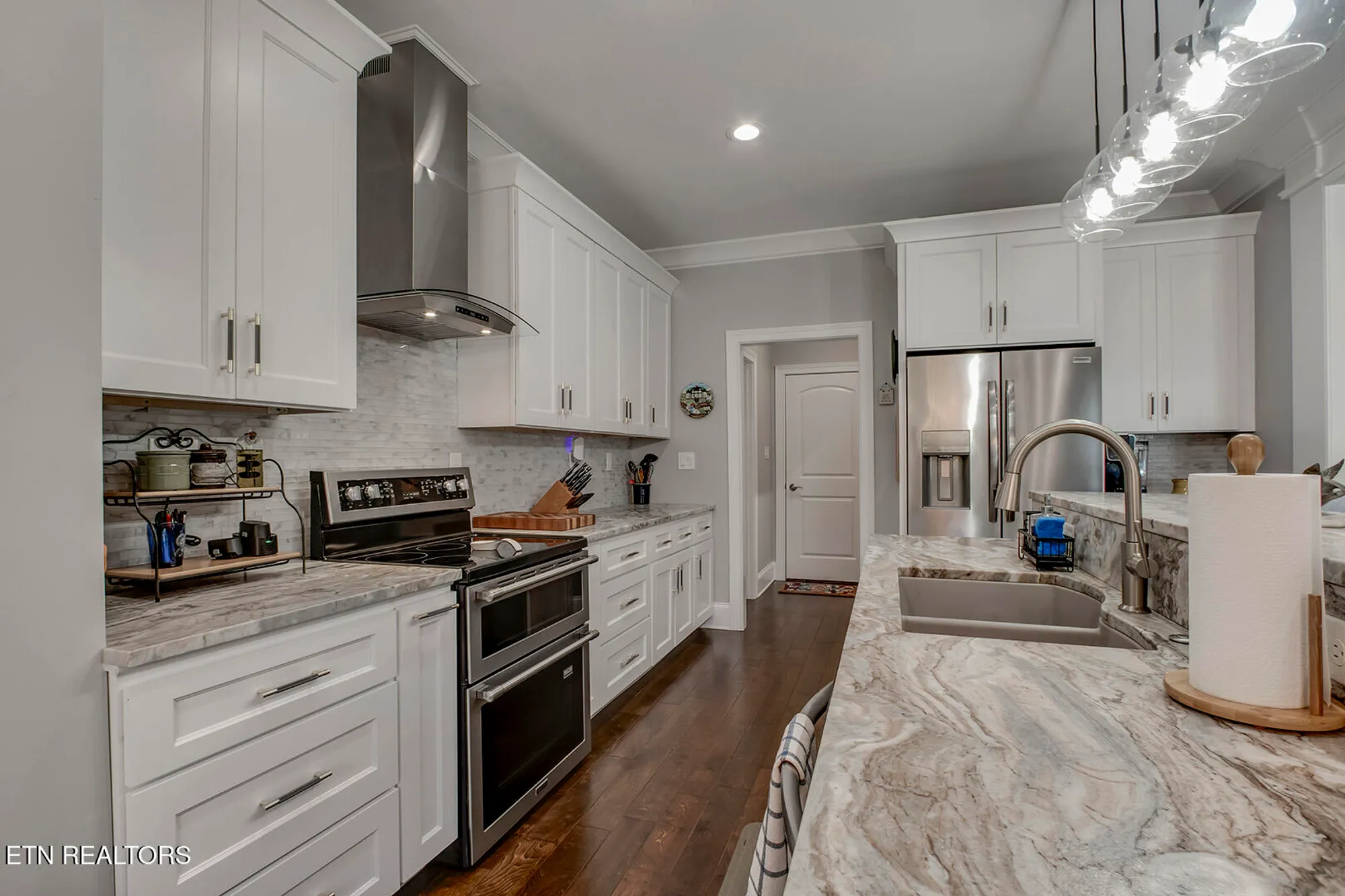 Property Slideshow image 12 of 47 | 101 inagehi way, Loudon, TN, 37774