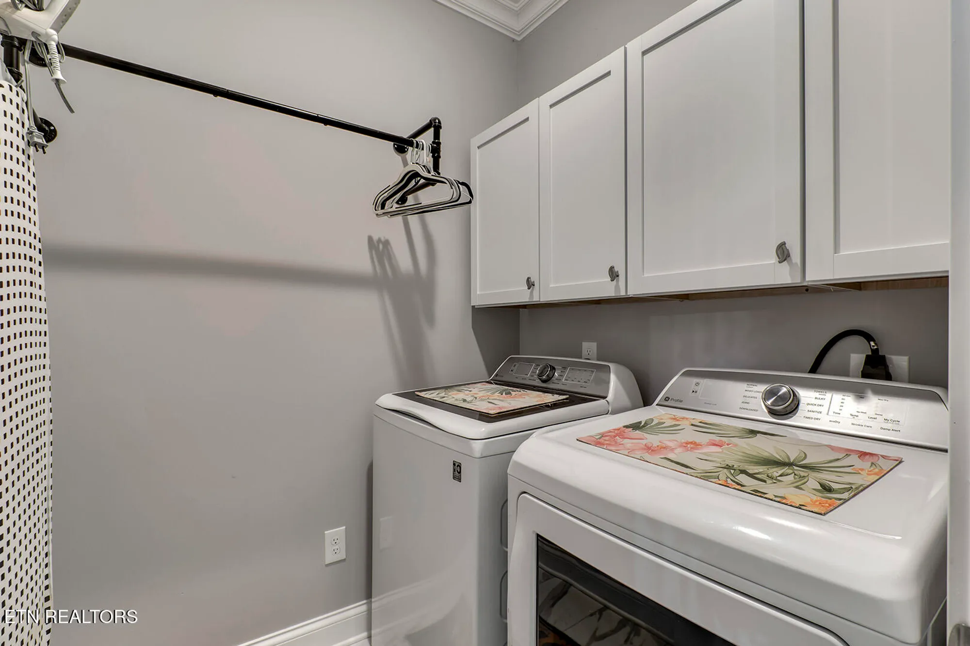 Property Slideshow image 15 of 47 | 101 inagehi way, Loudon, TN, 37774