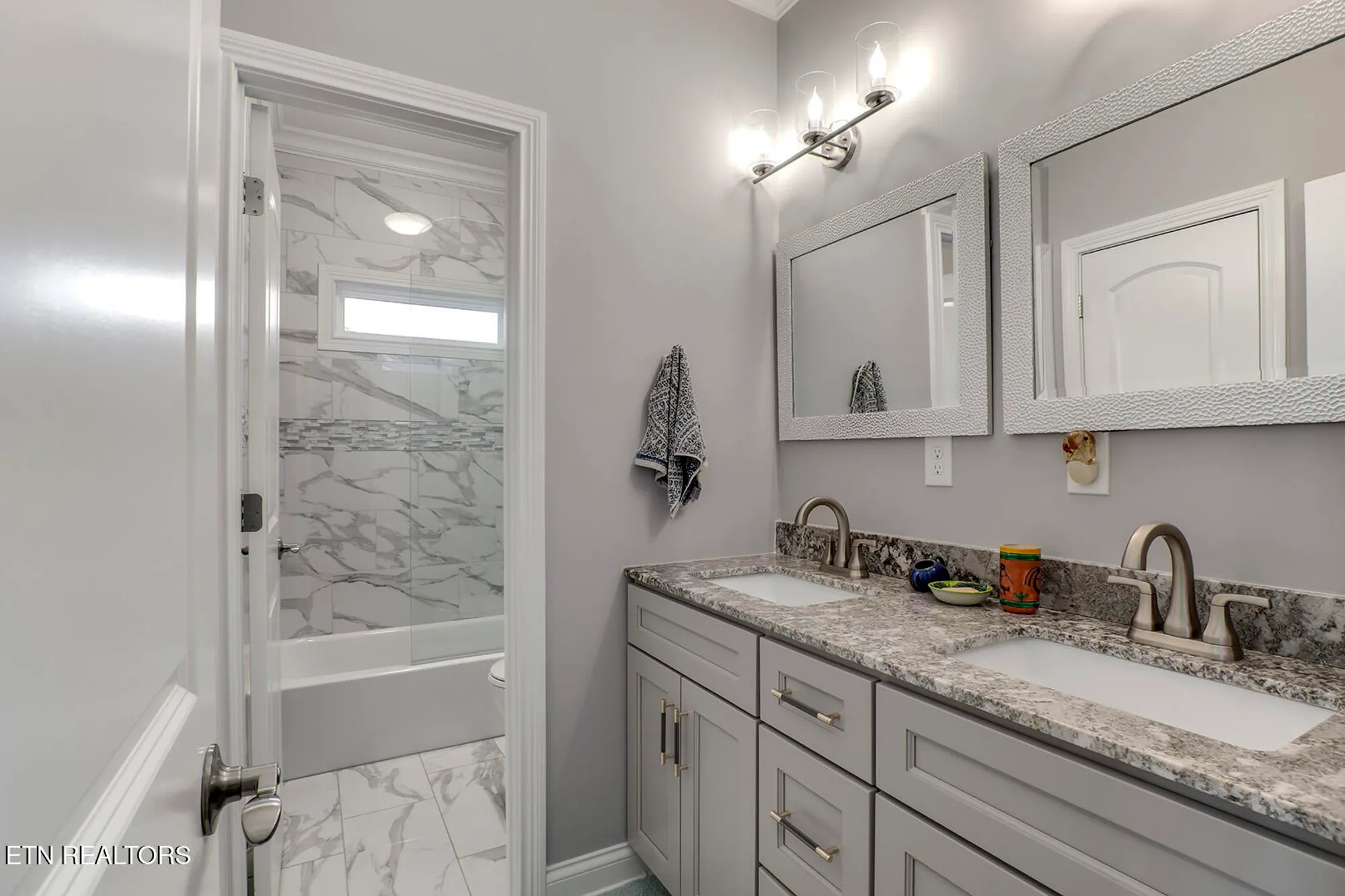 Property Slideshow image 34 of 47 | 101 inagehi way, Loudon, TN, 37774