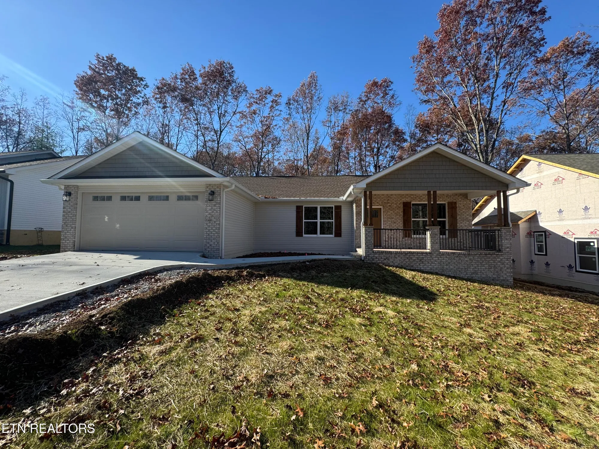 Property Slideshow image 1 of 18 | 164 hawes cir, Crossville, TN, 38558